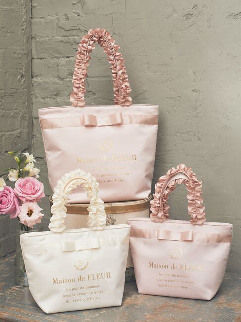 Maison de FLEUR「ブランドロゴフリルハンドルトートMバッグ」|トートバッグ|