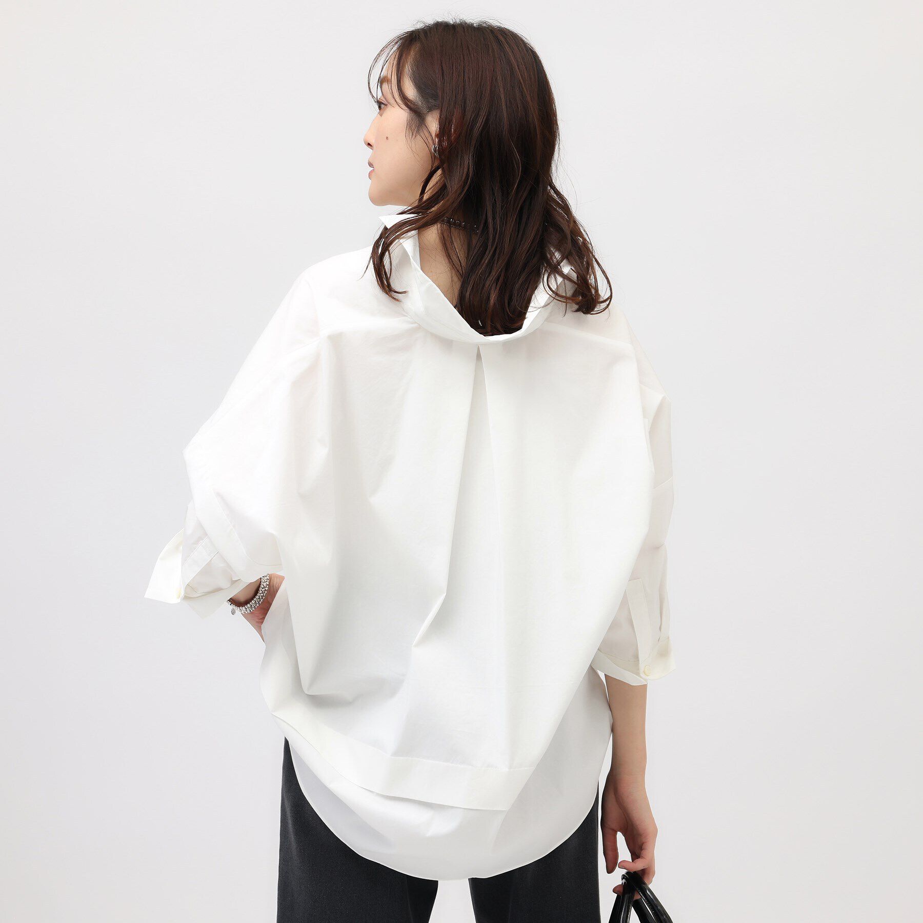 UNTITLED「【洗える/一枚で着映え/ゆったり】7分袖フォルムシャツ」|シャツ・ブラウス|