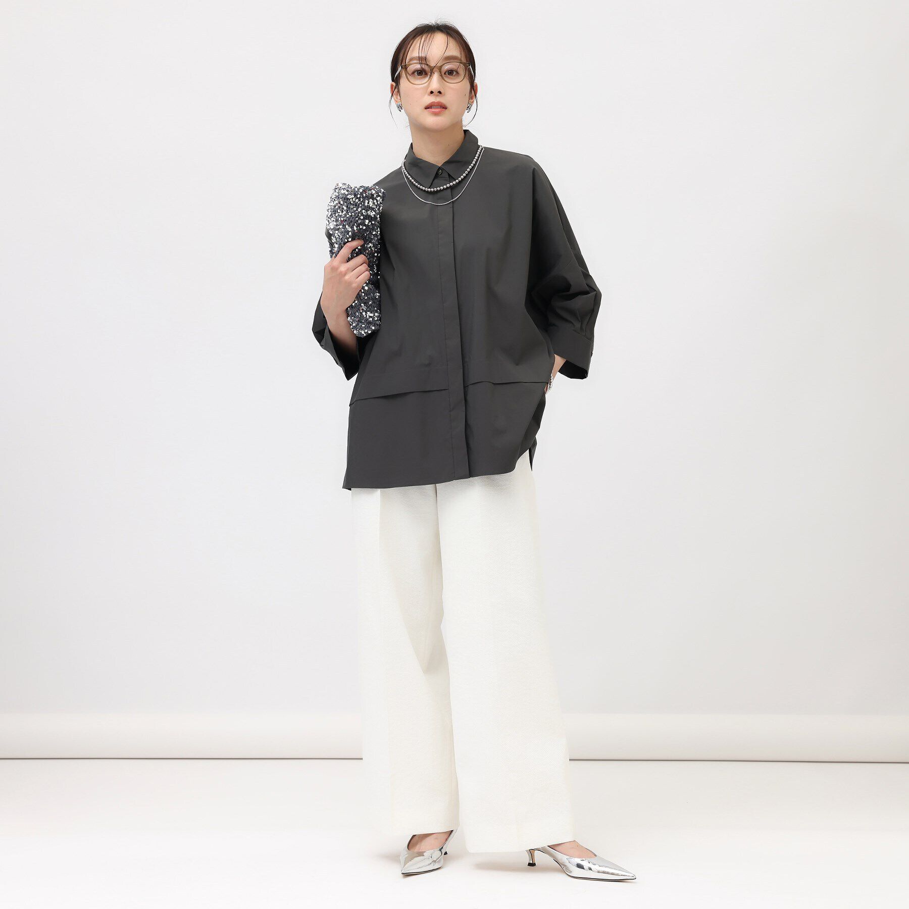 UNTITLED「【洗える/一枚で着映え/ゆったり】7分袖フォルムシャツ」|シャツ・ブラウス|