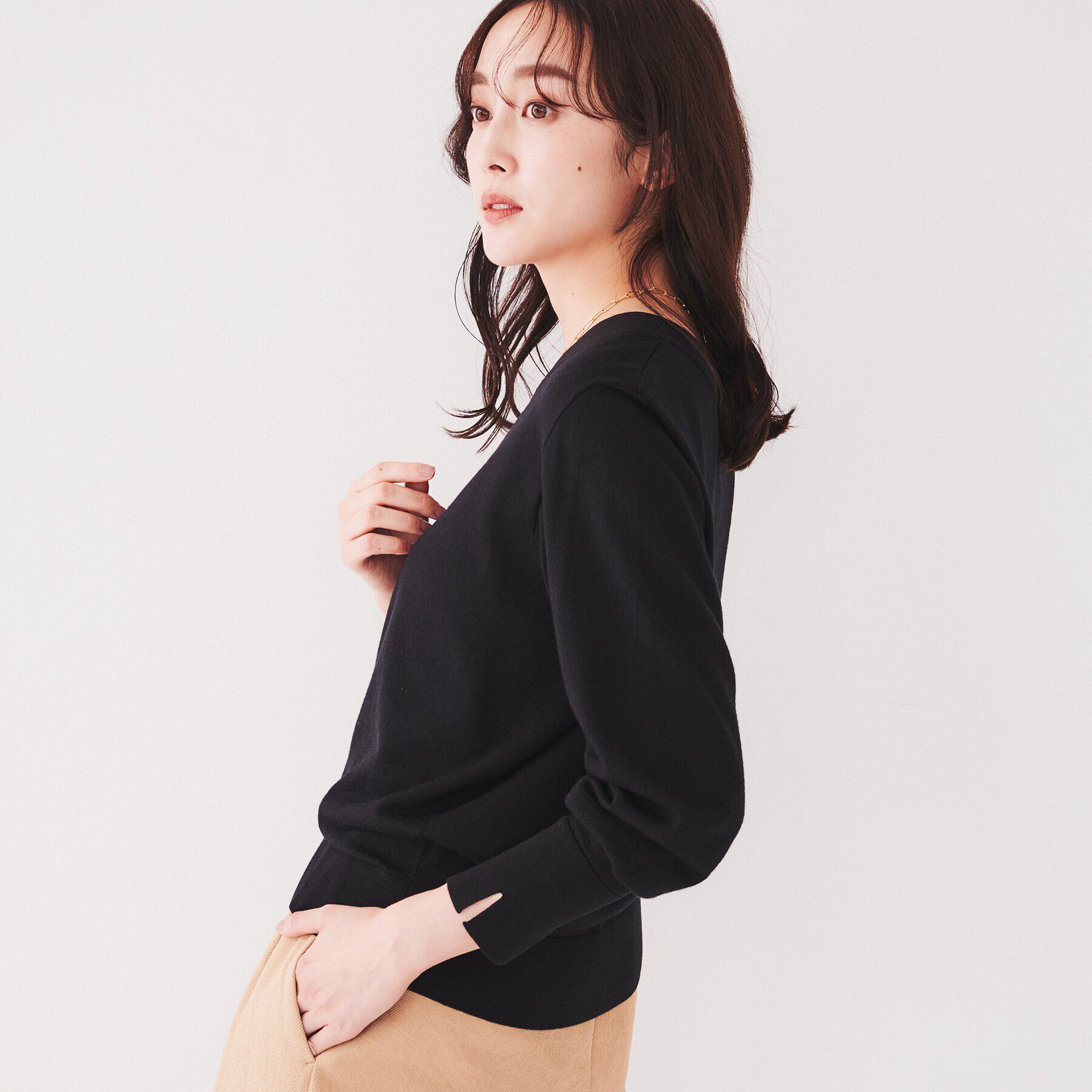 UNTITLED「【アンサンブル可能/洗える】シルクウールカシミヤ Vネックニット」|ニット・セーター|