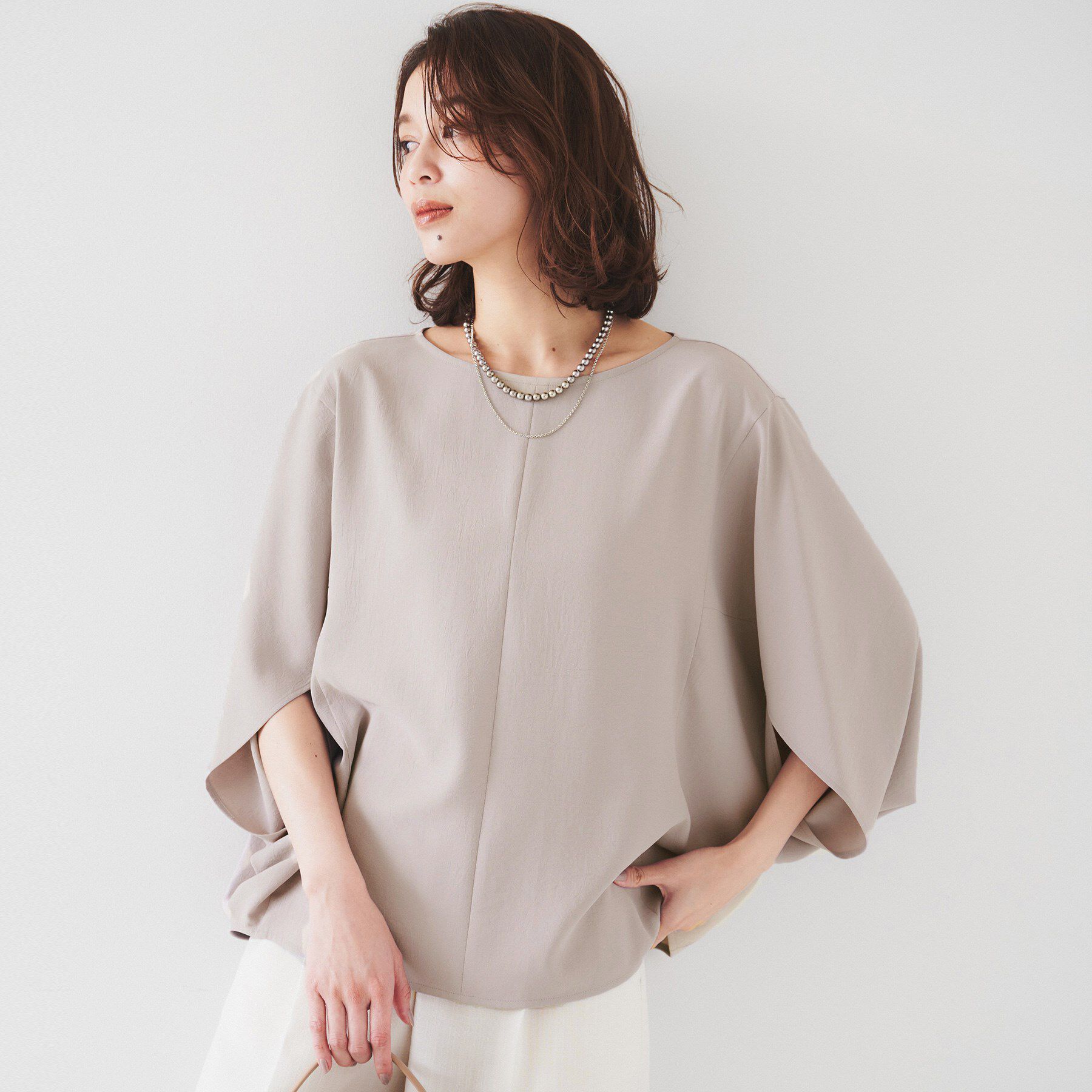 UNTITLED「【セットアップ可/接触冷感/イージーケア/体型カバー】リラクミスト モモンガブラウス」|シャツ・ブラウス|