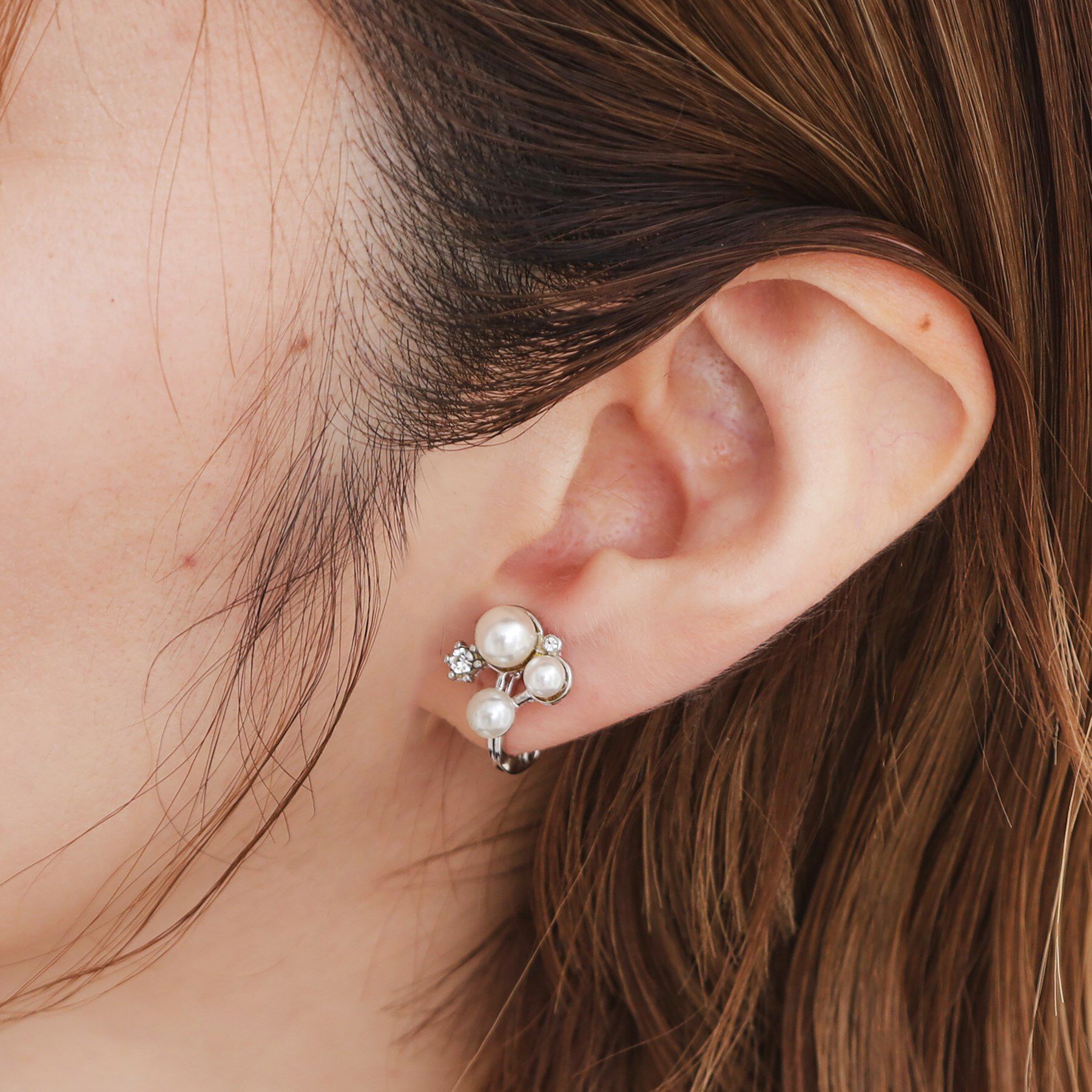 grove「痛くなりにくいパール調ビジューイヤリング」|イヤリング|