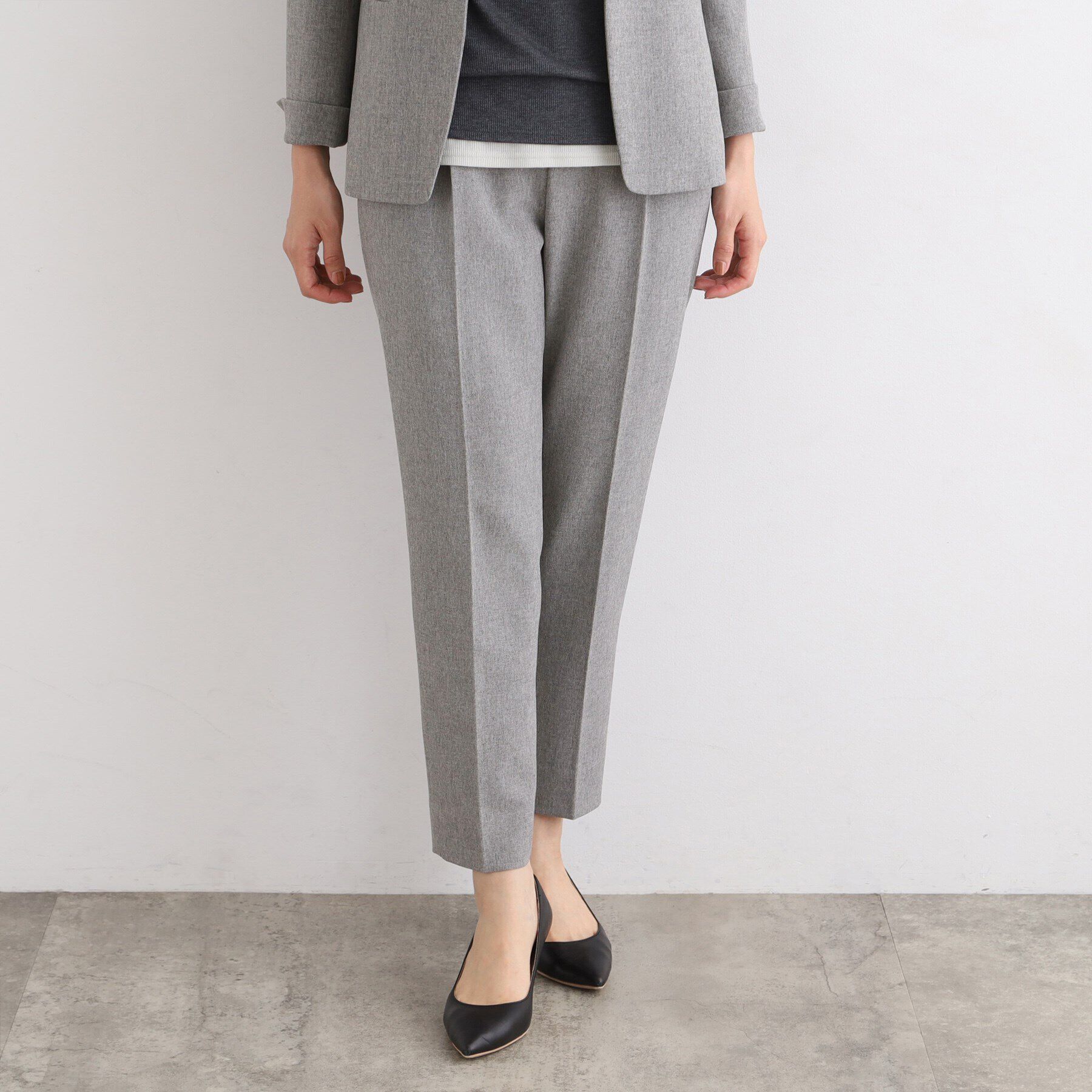INDIVI「【定番スーツ／洗える／メランジ】ウールライクタックテーパードパンツ」|スーツ|ライトグレー(411