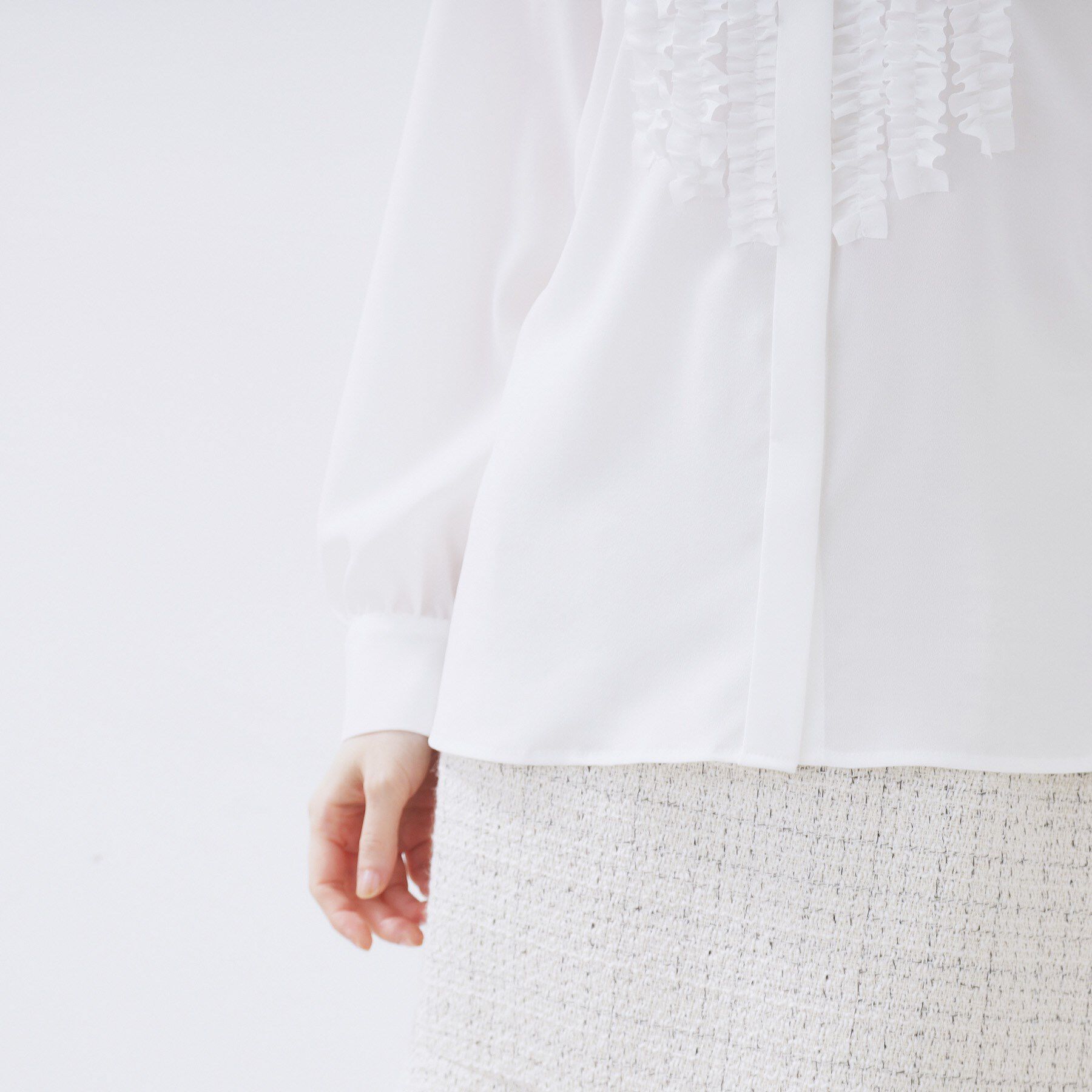 index「バンドカラーフリルブラウス【洗濯機OK/イージーアイロン】」|シャツ・ブラウス|