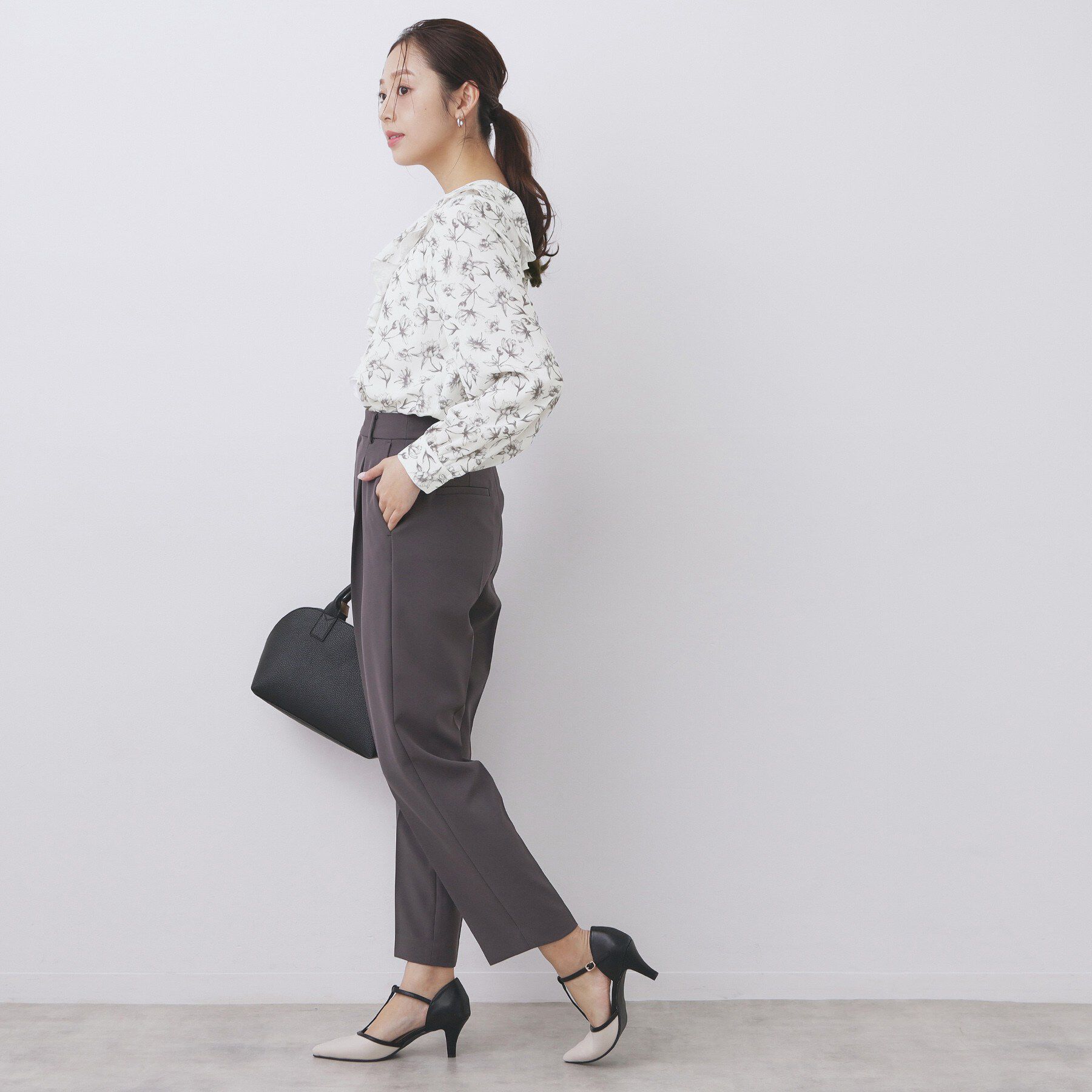 index「ラッフルフリルフラワーアソート【洗濯機OK／イージーアイロン】」|シャツ・ブラウス|