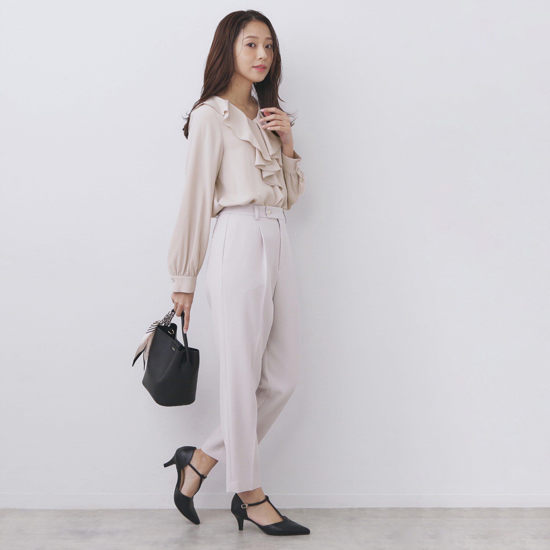 index「ラッフルフリルフラワーアソート【洗濯機OK／イージーアイロン】」|シャツ・ブラウス|