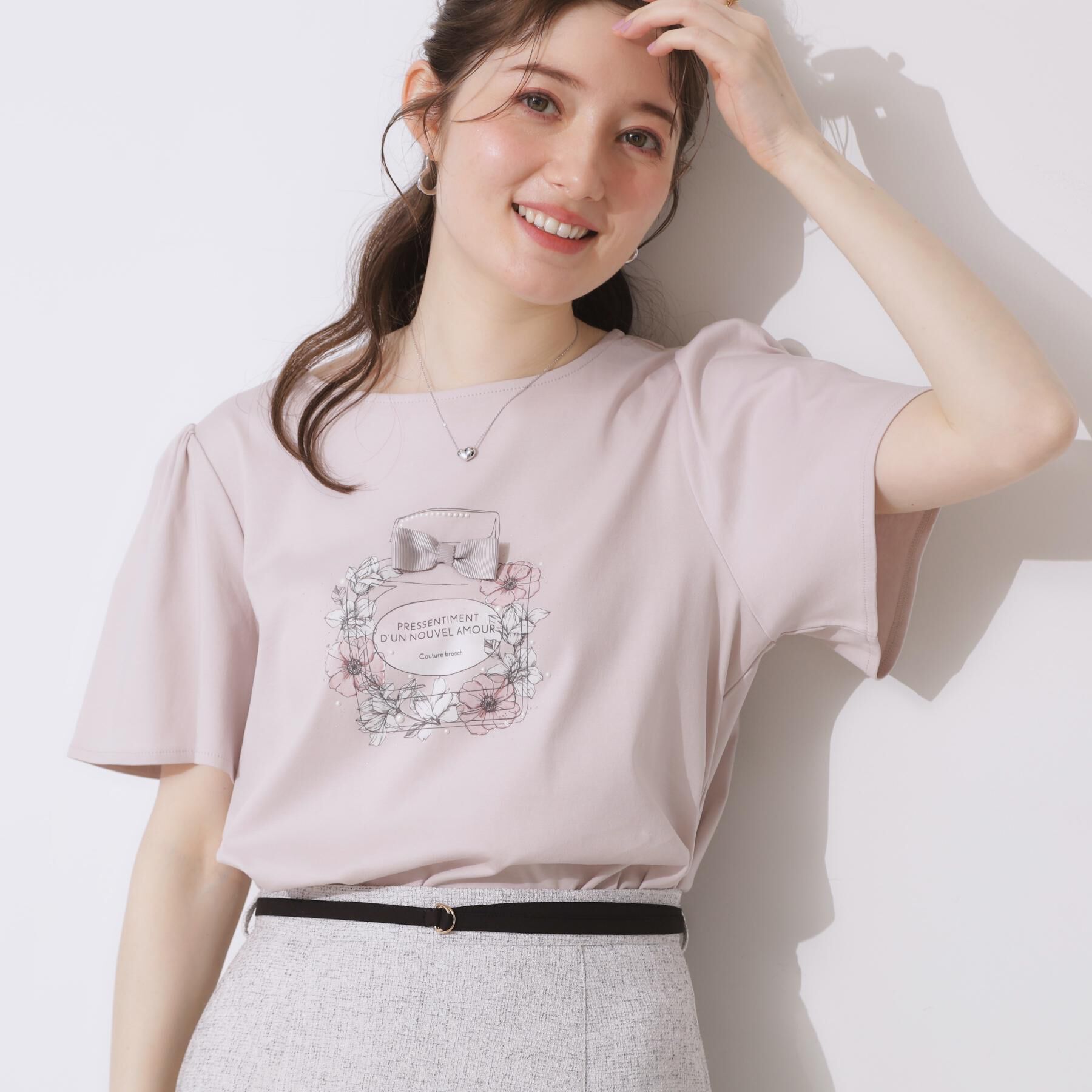 Couture broach「【接触冷感・UVカット】パフュームプリントTシャツ」|Tシャツ・カットソー|