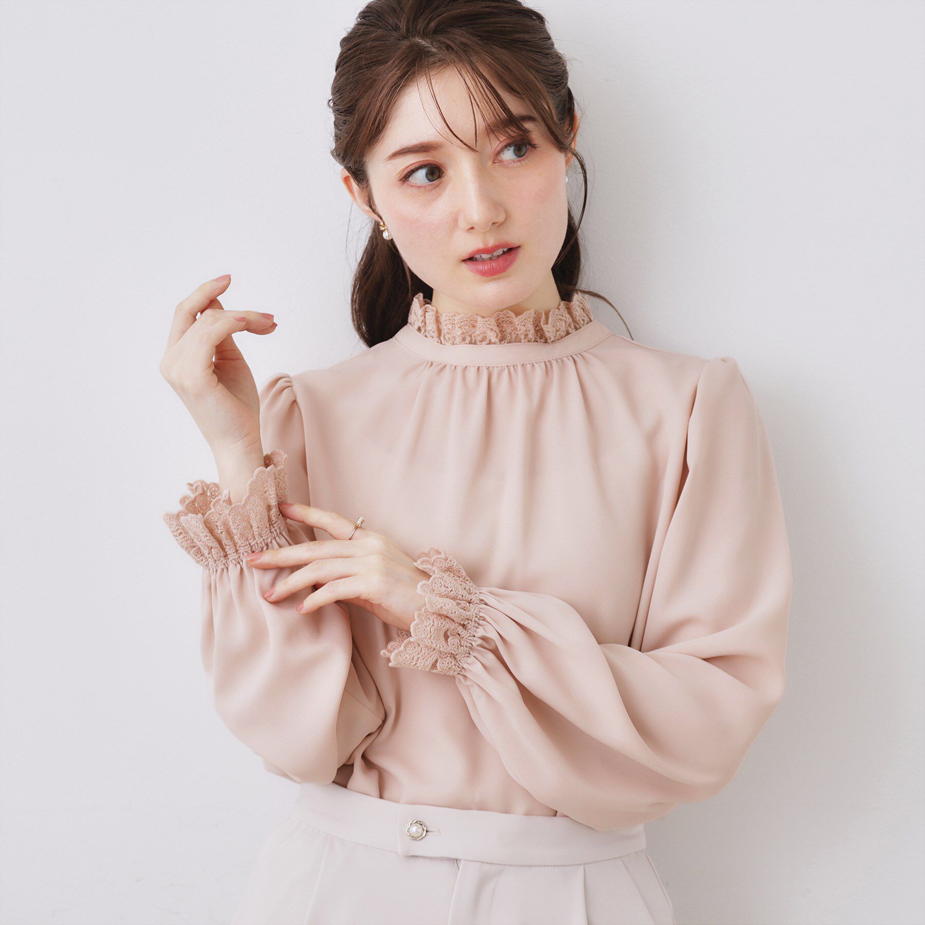 Couture broach「【前後2WAY】エンブロレースブラウス」|シャツ・ブラウス|