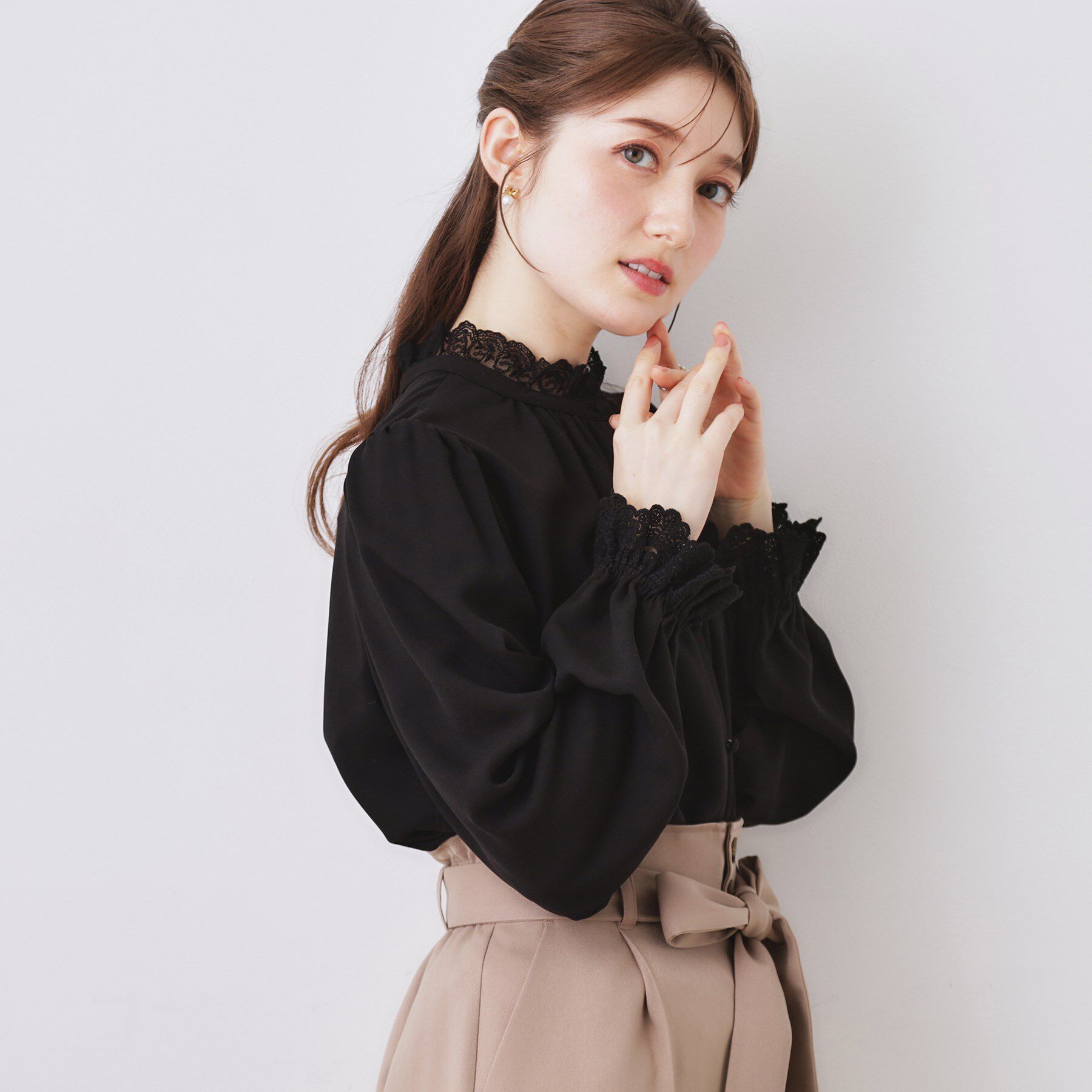 Couture broach「【前後2WAY】エンブロレースブラウス」|シャツ・ブラウス|ブラック(019)