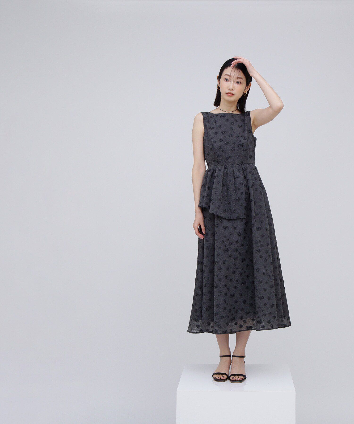  「アシンメトリーフリルジャガードワンピース」|ワンピース|