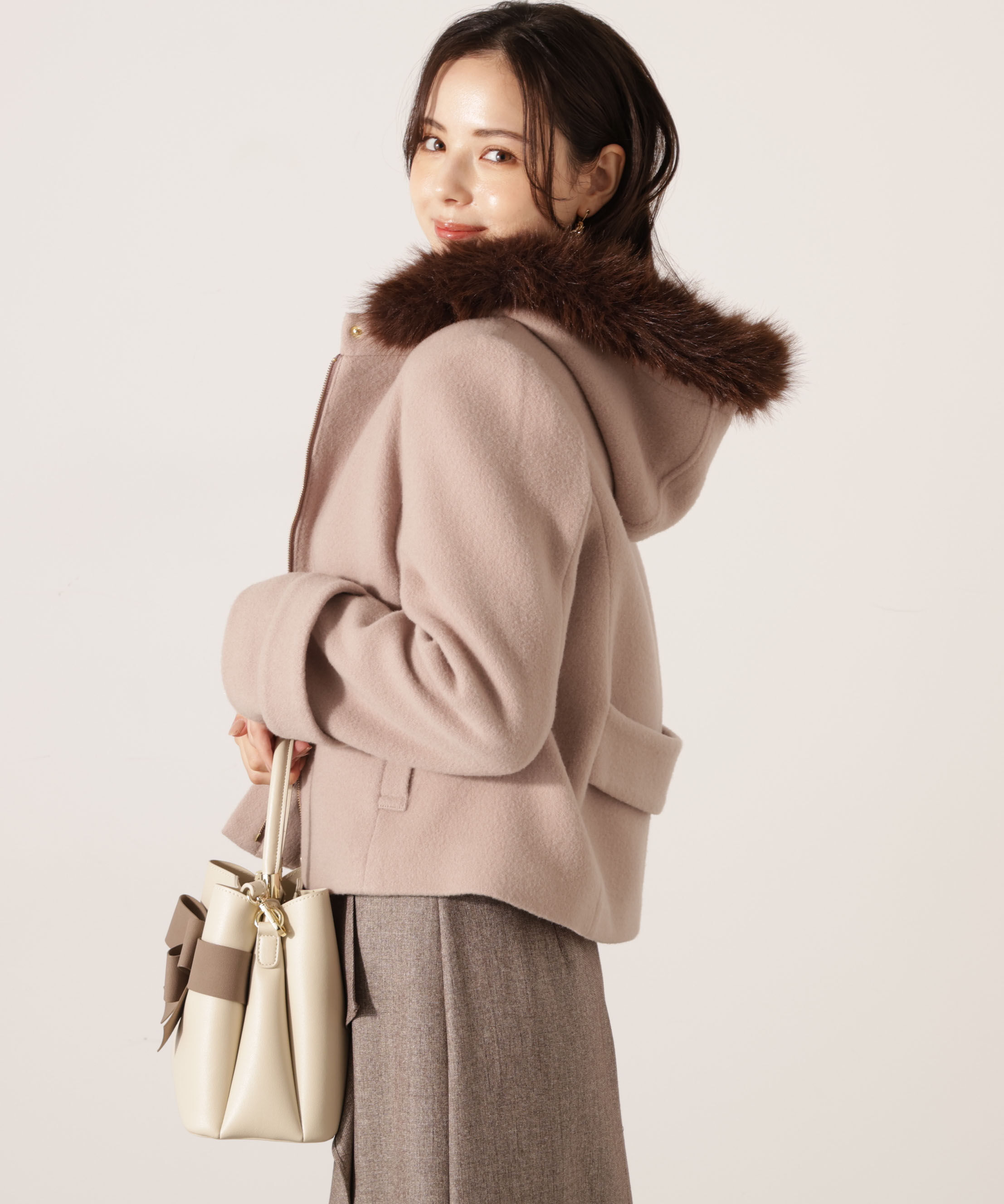 PROPORTION BODY DRESSING「モッサフードフェイクファーショートコート 25AW」|ブルゾン・スタジャン|