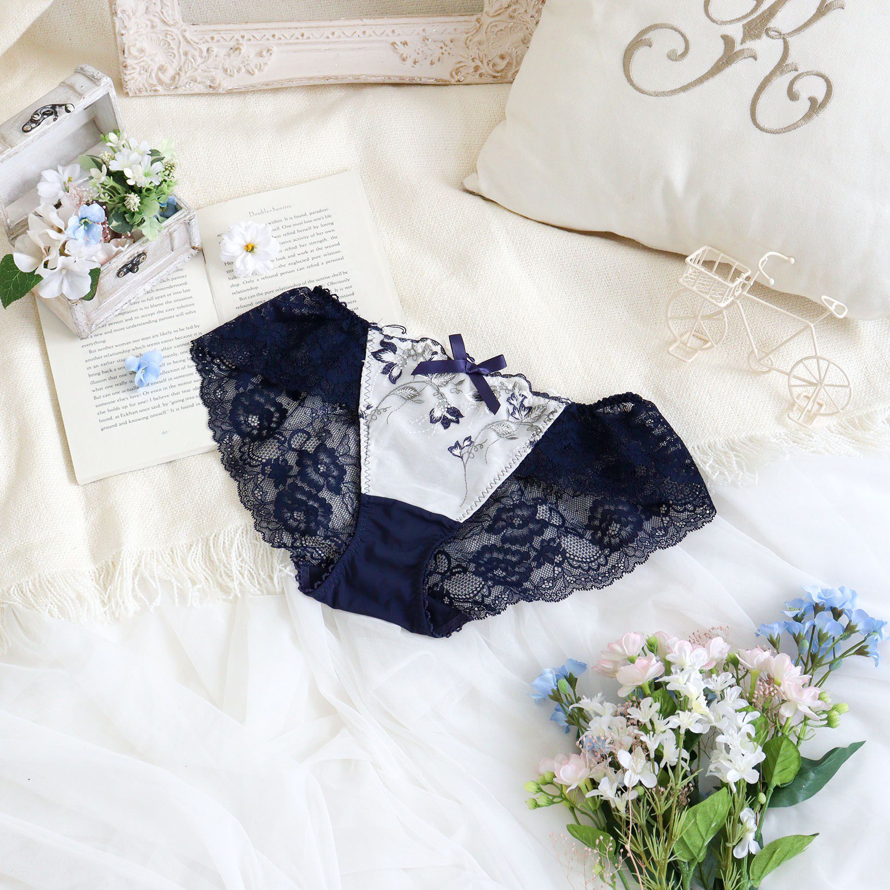 Risa Magli「ソア レースショーツ」|インナー|ネイビー(094)