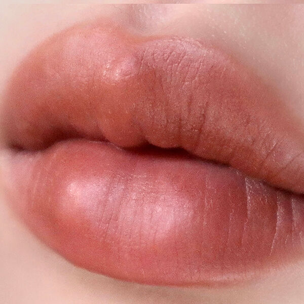  「DAISY DOLL by MARY QUANT マットリップスティック O-01　パンプキンファッジ (5.1g)」|リップメイク|