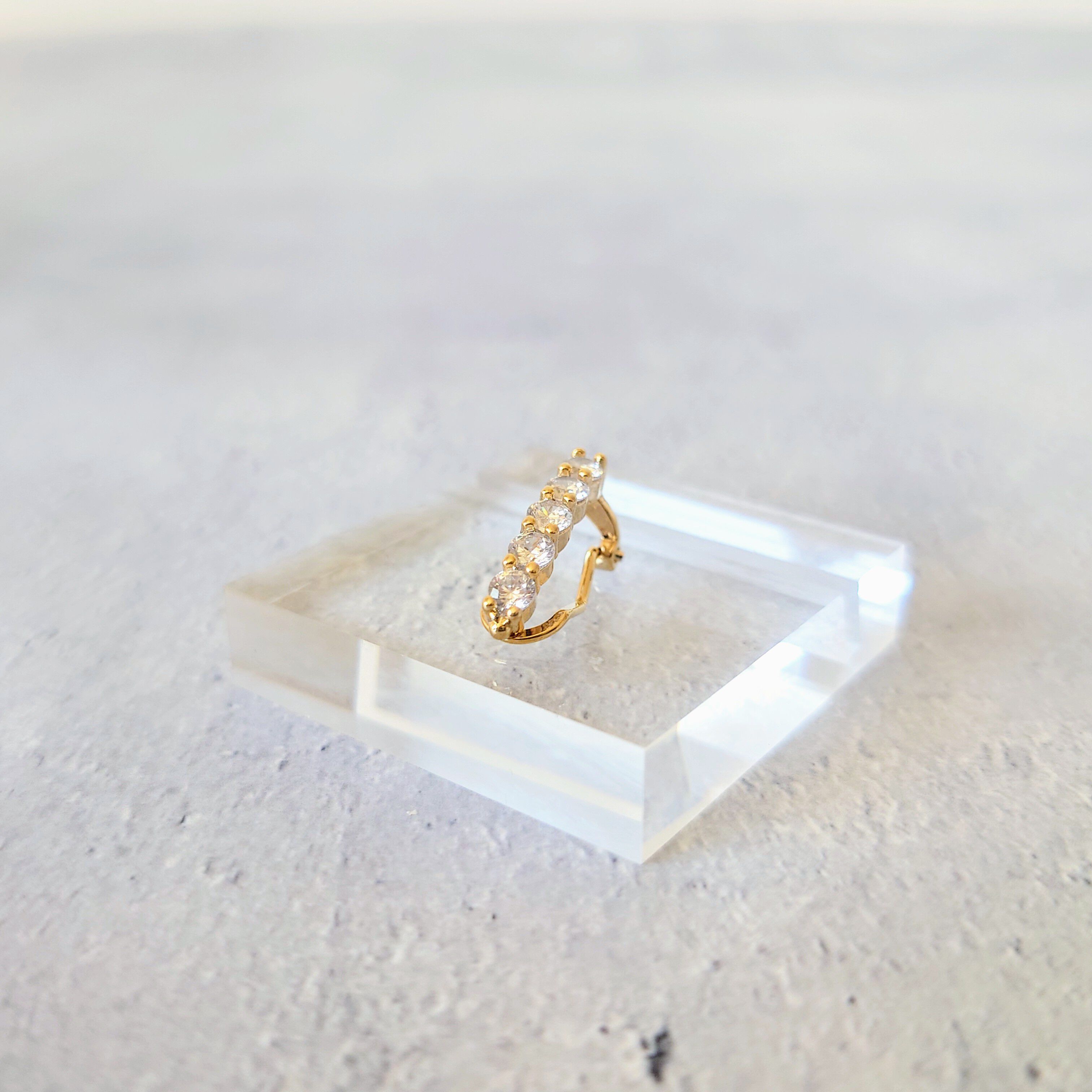 MARQUISE「ビジューラインイヤーカフ（片耳用）」|イヤーカフ|ゴールド