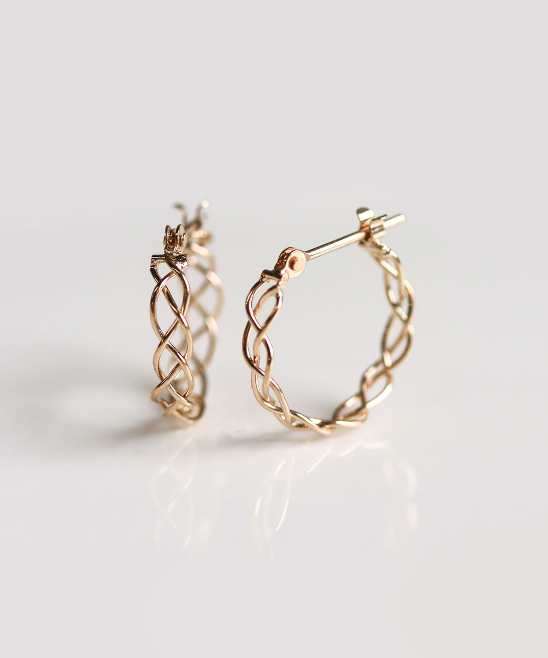  「ゴールド スナップ フープ ピアス | K10YG」|ピアス|K10 イエローゴールド