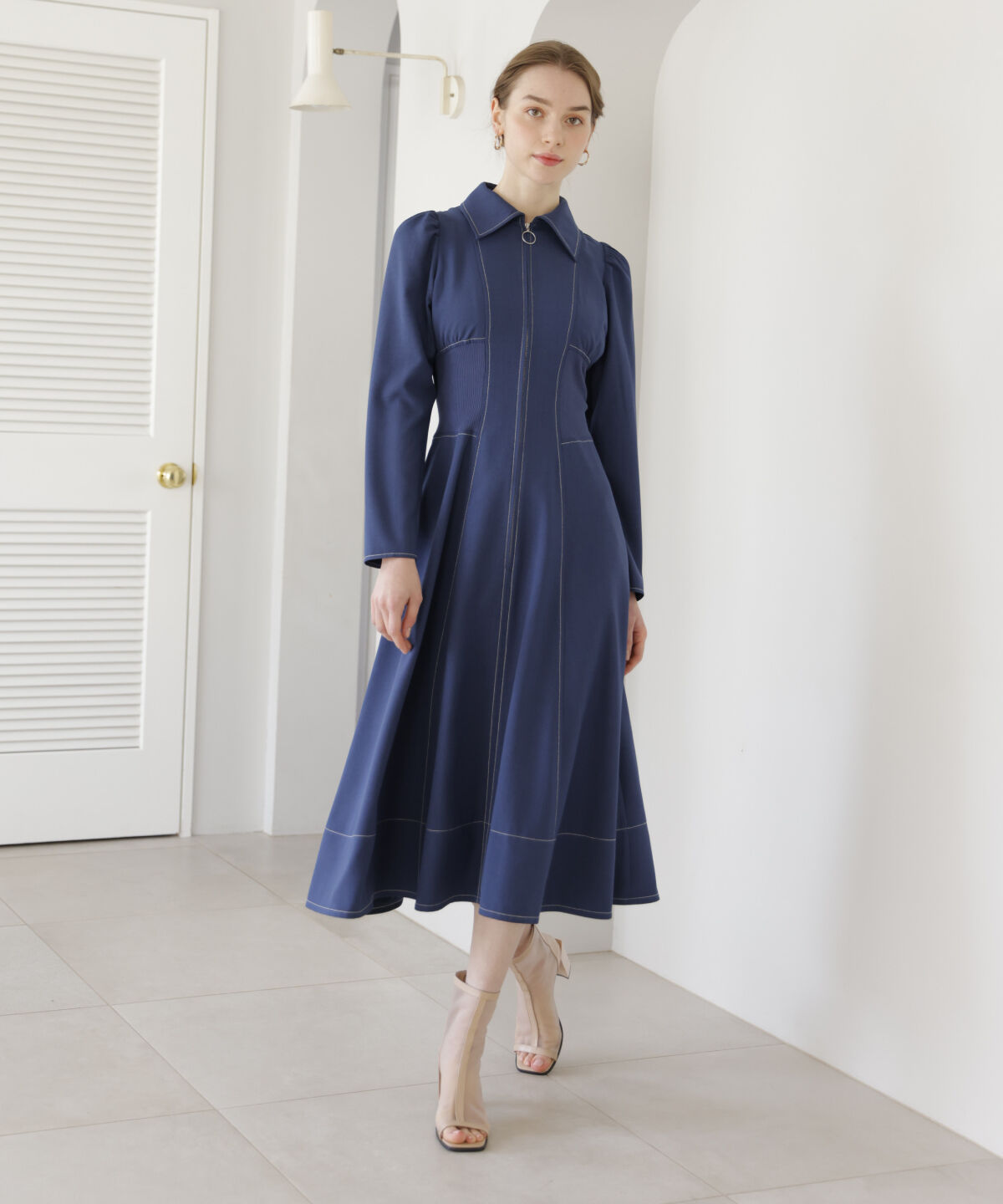 アンドクチュール「ウエストリブフロントジップワンピース」|ワンピース|ブルー