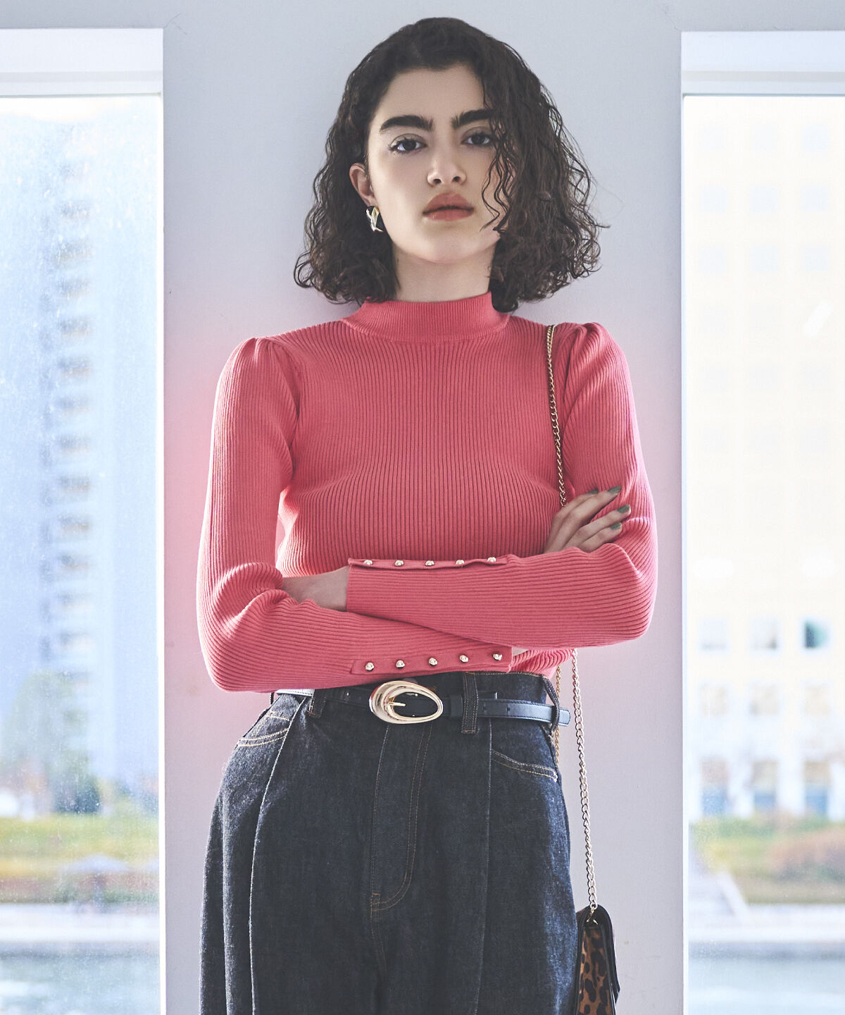 アンドクチュール「袖ボタンハイネックリブプルオーバー」|ニット・セーター|オレンジ