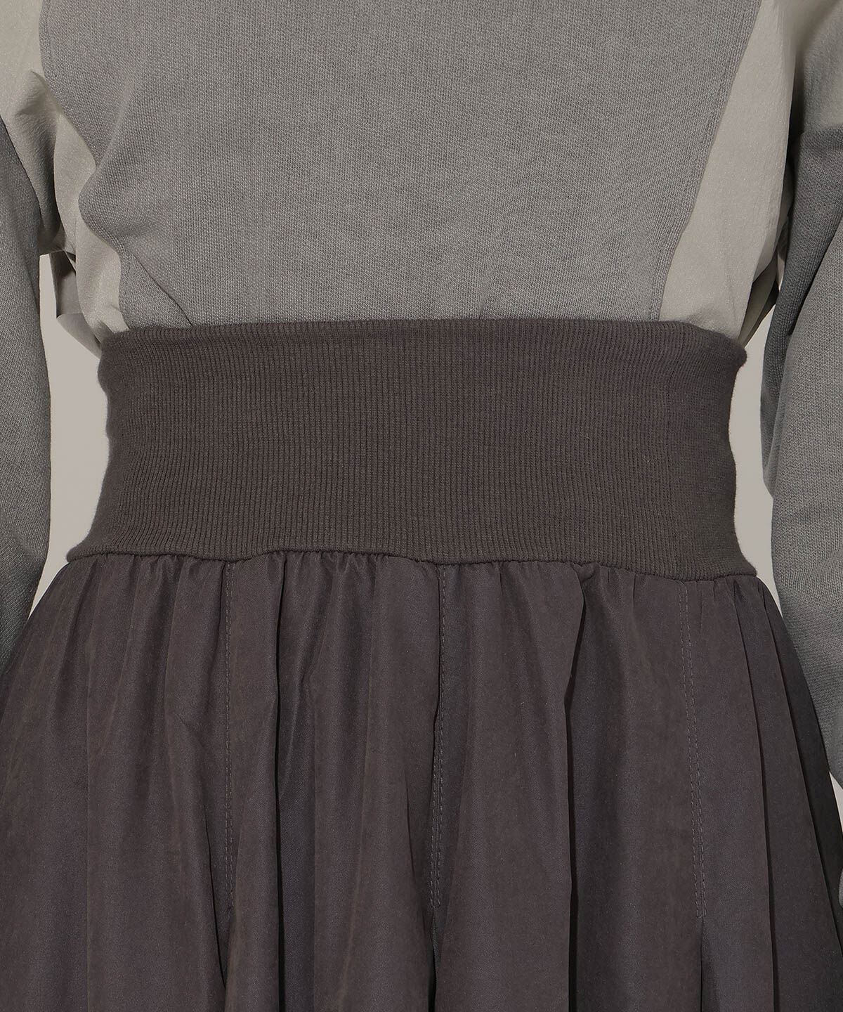 アンドクチュール「ピーチスウェードタックスカート」|フレア|