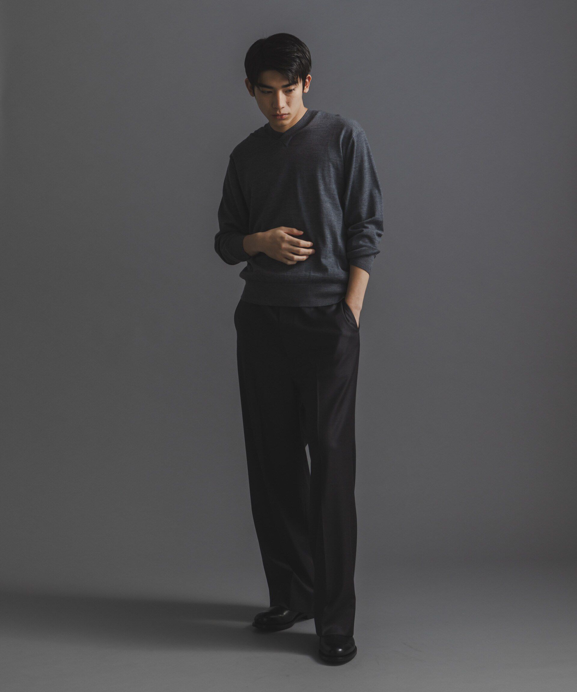 nano･universe「「毛玉レスニット」ファインゲージVネック」|ニット・セーター|