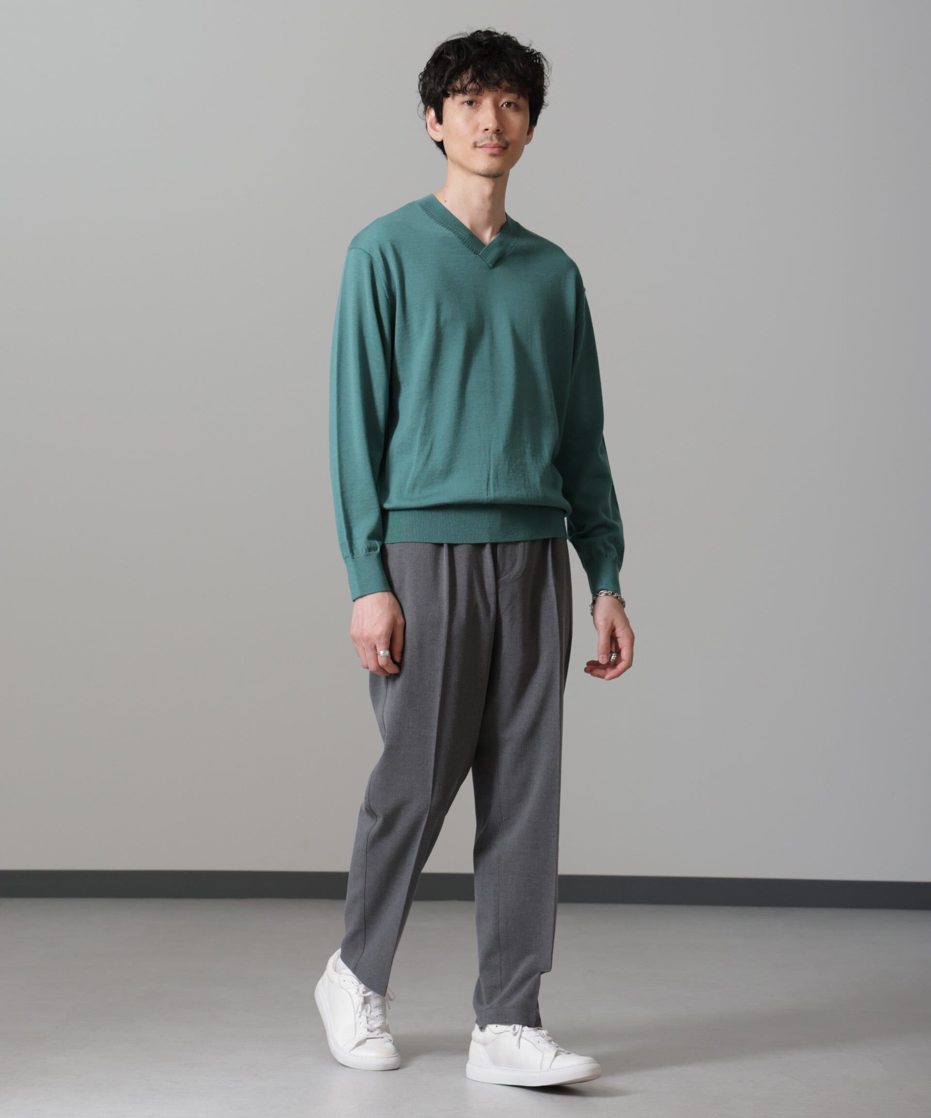 nano･universe「「毛玉レスニット」ファインゲージVネック」|ニット・セーター|