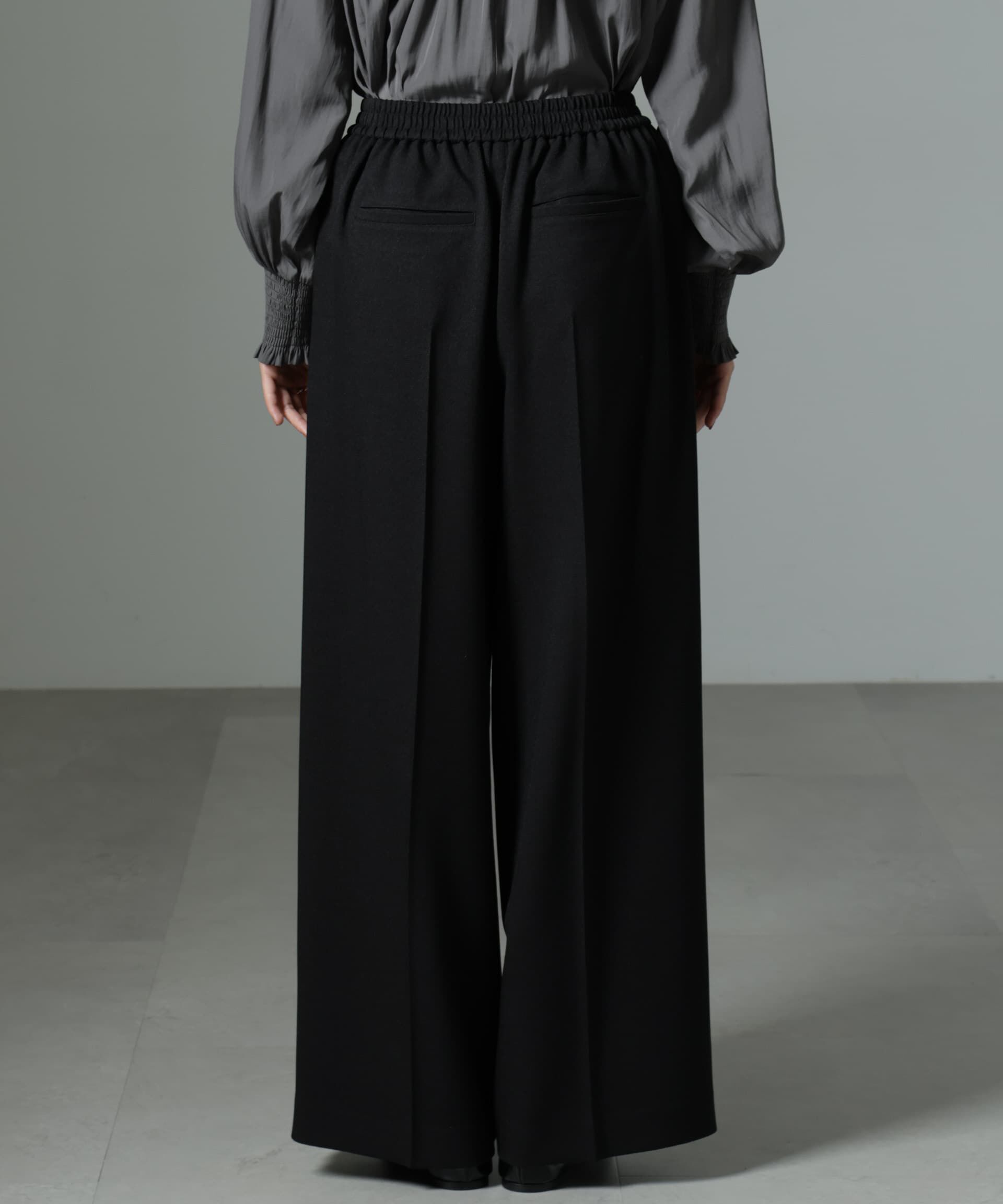 nano･universe「ストレッチサージピンタックイージーワイドパンツ（セットアップ可）」|チノ|