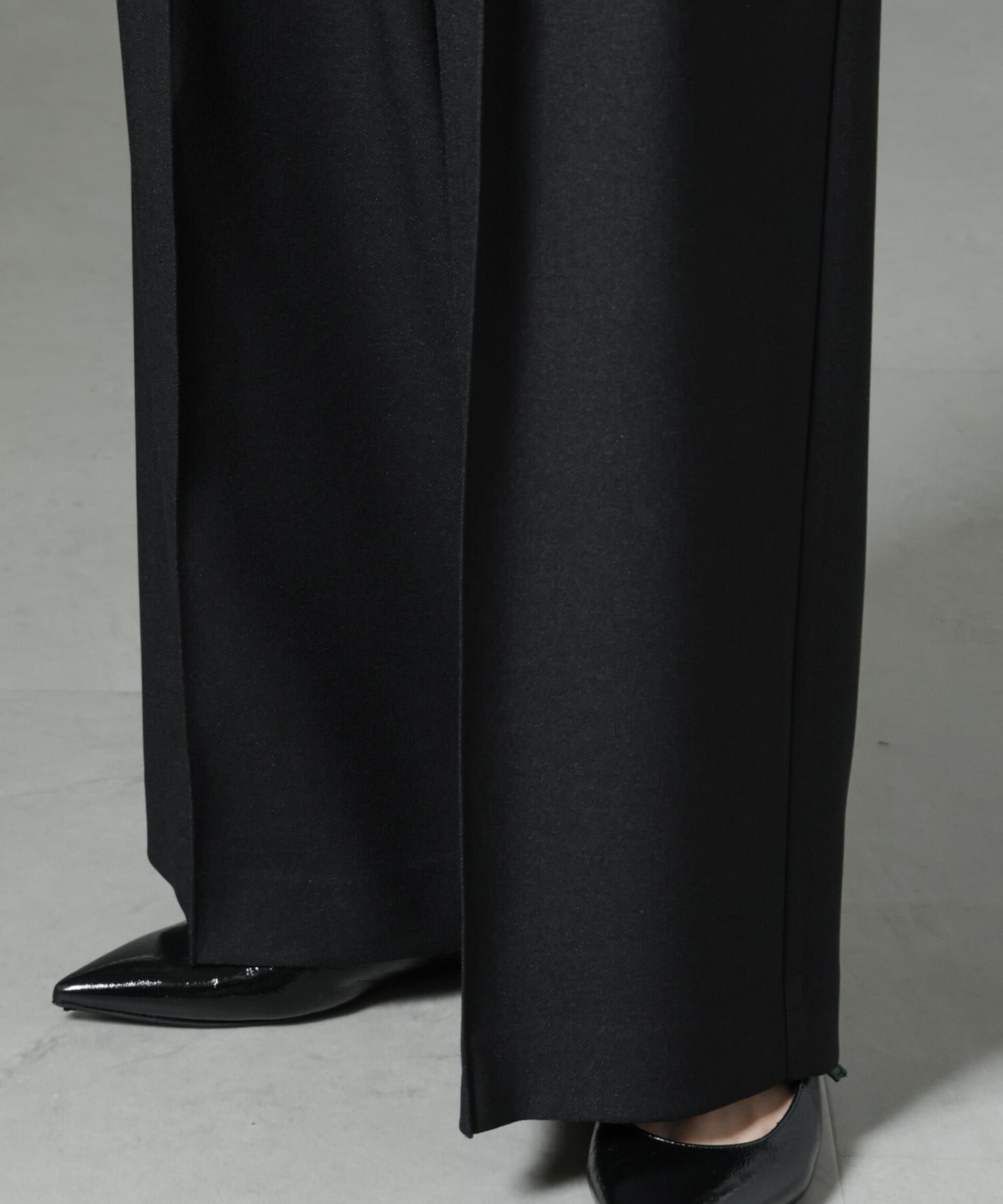 nano･universe「ストレッチサージピンタックイージーワイドパンツ（セットアップ可）」|チノ|