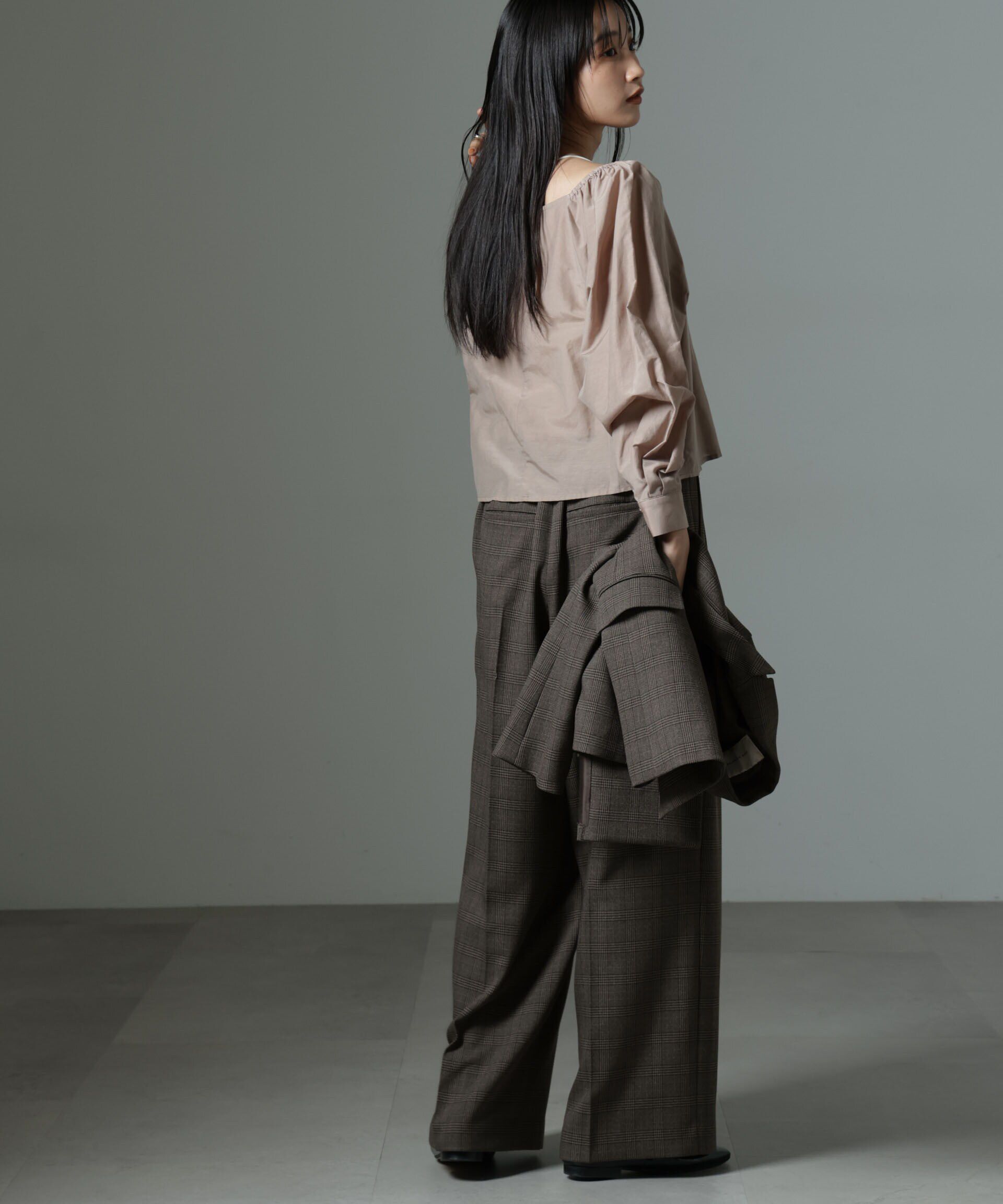 nano･universe「ストレッチサージピンタックイージーワイドパンツ（セットアップ可）」|チノ|