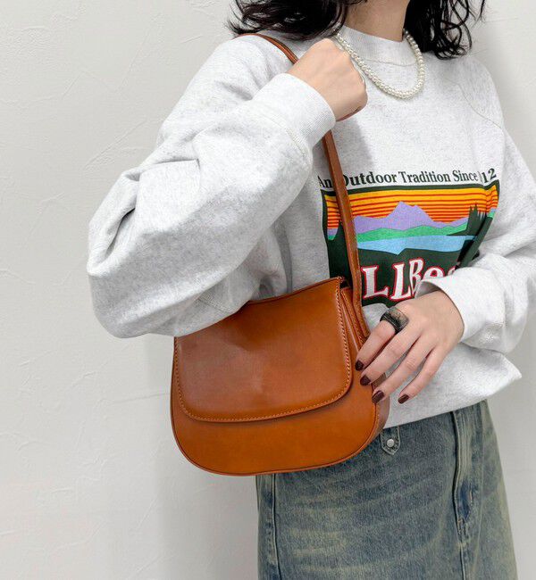 fredy emue「フラップラウンドワンショルバッグ」|ショルダー・メッセンジャー|