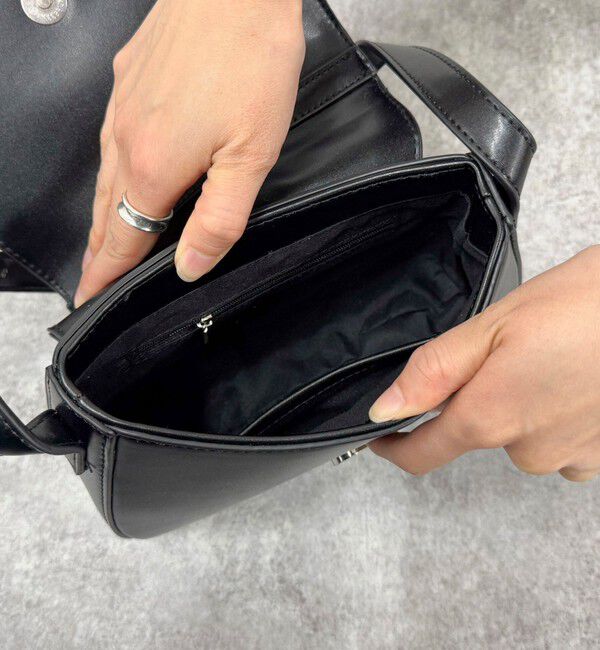 fredy emue「フラップラウンドワンショルバッグ」|ショルダー・メッセンジャー|