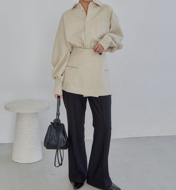  「【低身長サイズあり】ピンタックフレアパンツ」|チノ|