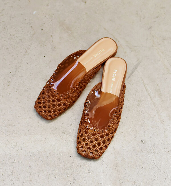 AU BANNISTER「《メッシュ&times;クリア》コンビフラットミュールサンダル」|サンダル|ブラウン