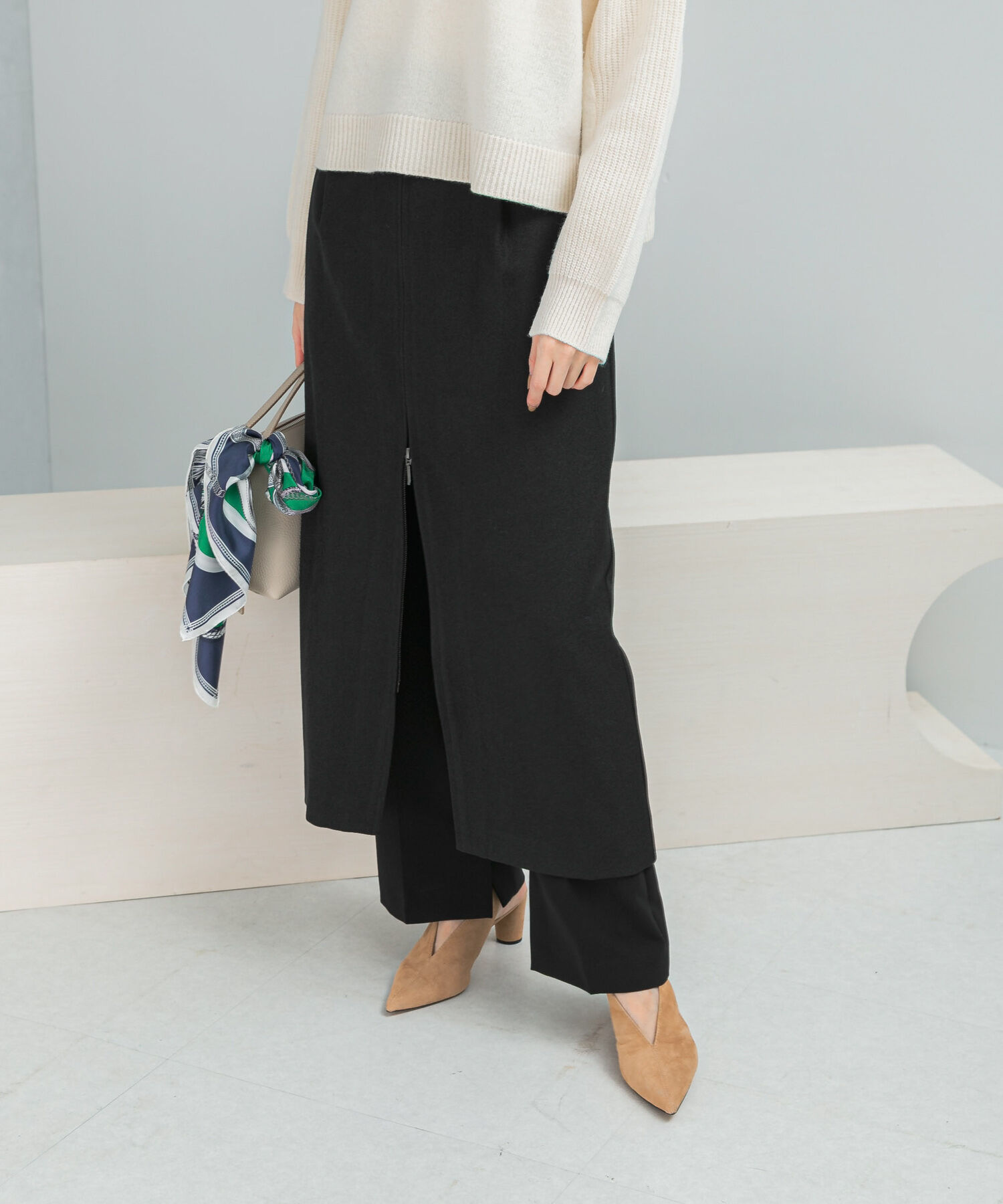 URBAN RESEARCH ROSSO「『UR TECH』後ゴムスリットストレートスカート」|スカート|