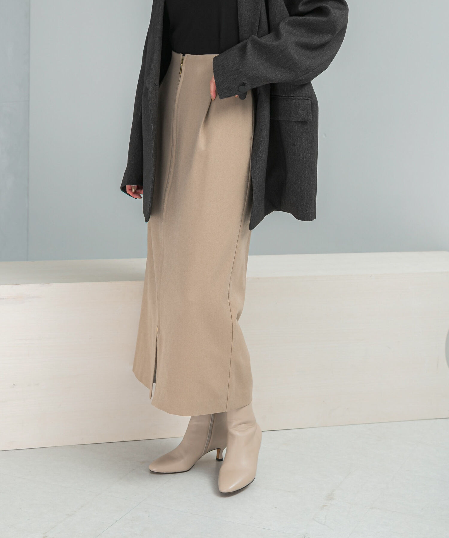 URBAN RESEARCH ROSSO「『UR TECH』後ゴムスリットストレートスカート」|スカート|