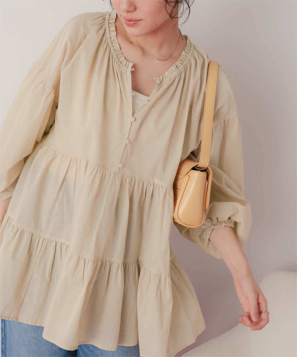 titivate「コットンボイルティアードチュニック/トップス」|シャツ・ブラウス|グレージュ