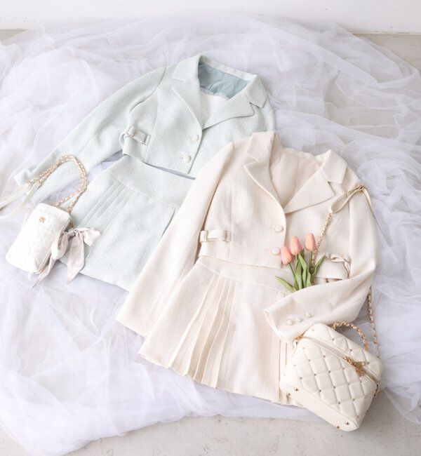  「【premiumorder】サイドベルトツイードショートジャケット」|ダウンベスト・ベスト|