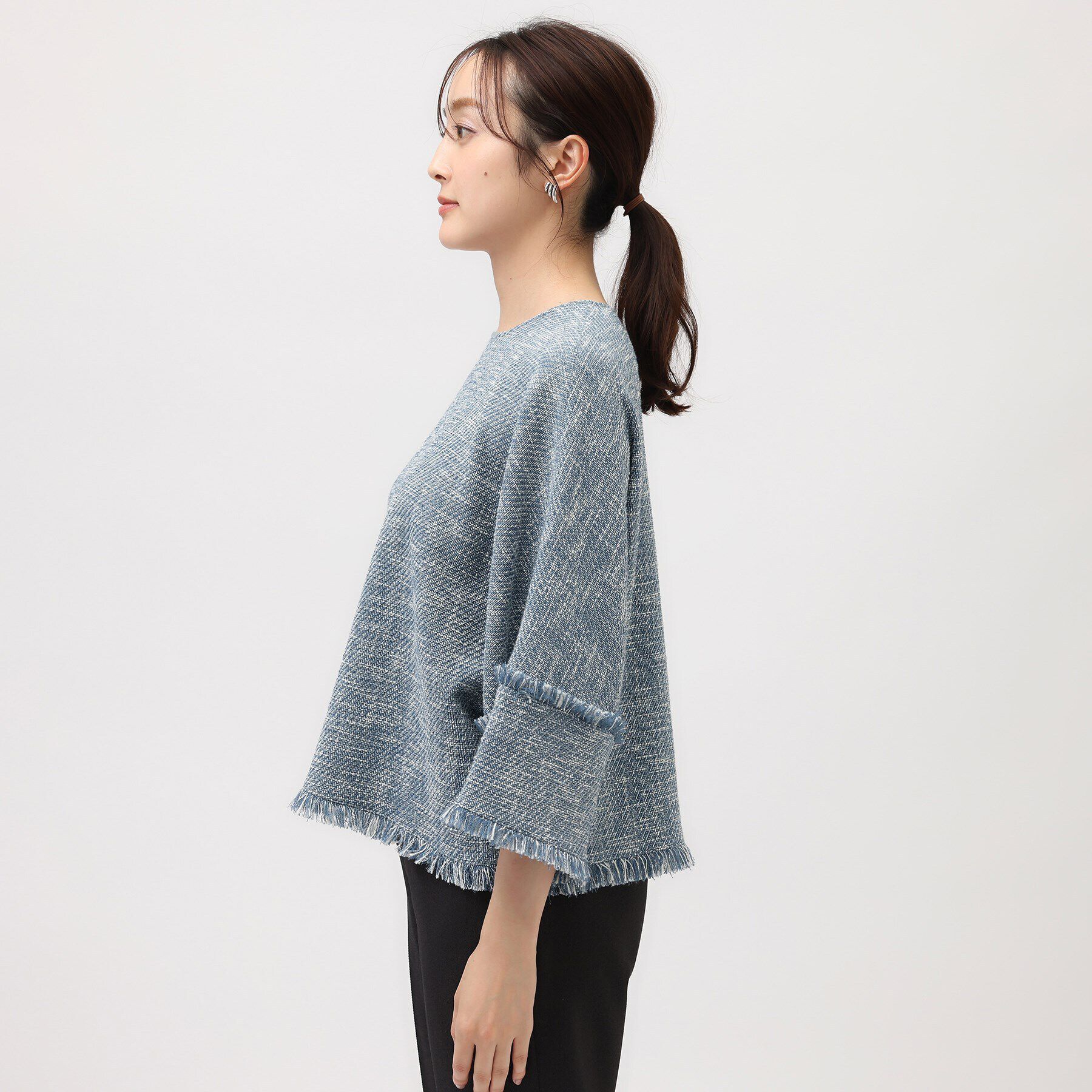 UNTITLED「【レイヤードもオススメ/薄手ツイード素材】ツイードフリンジトップス」|シャツ・ブラウス|