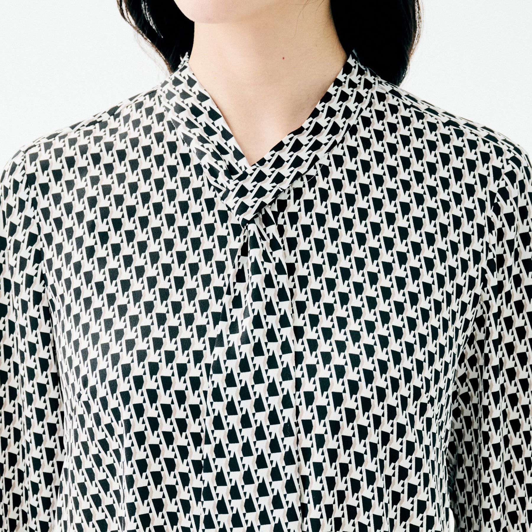 UNTITLED「【お仕事着/フォーマル/セレモニー】ボウタイブラウス」|シャツ・ブラウス|