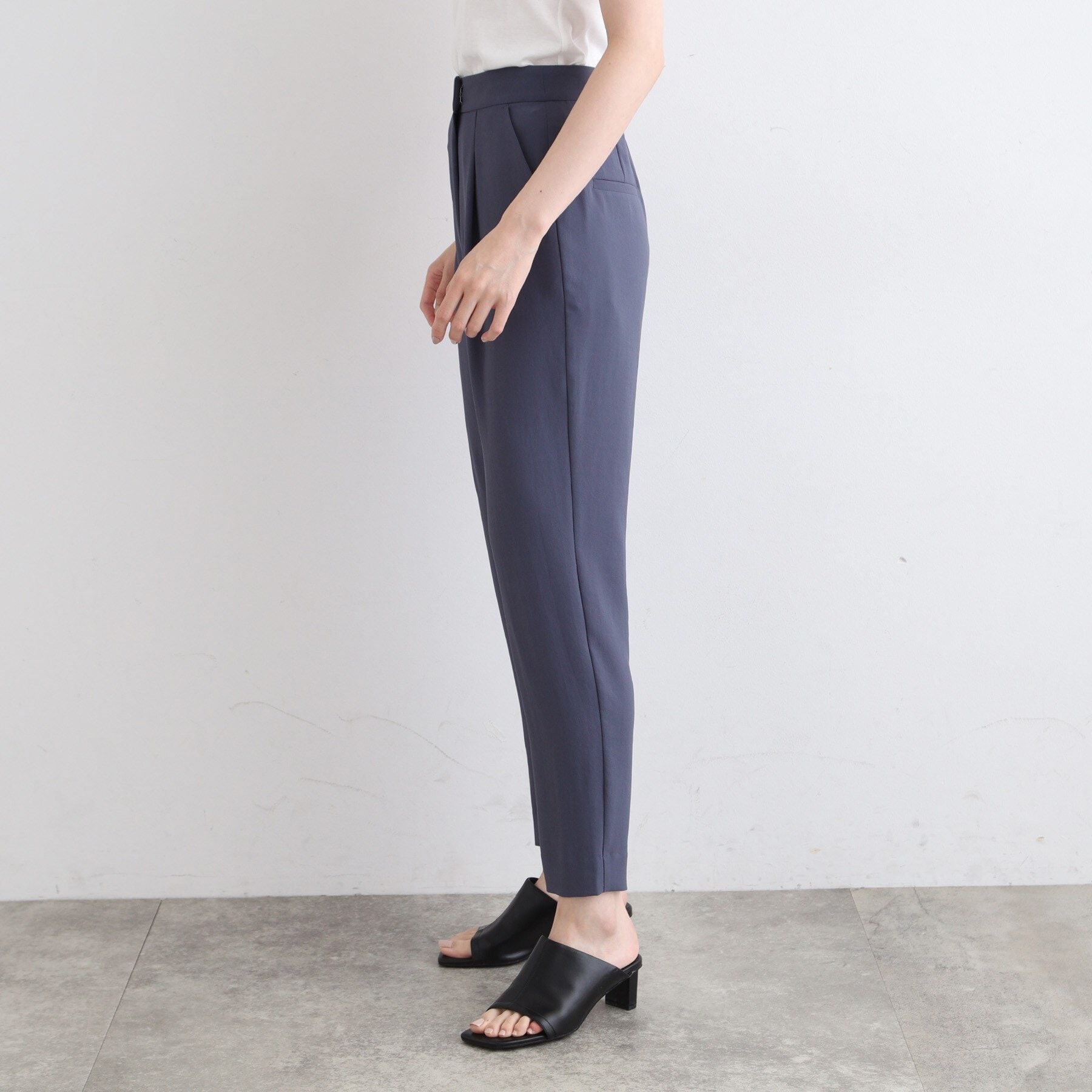 INDIVI「【洗える／UVケア／SETUP可能】ラップ風テーパードパンツ」|その他|