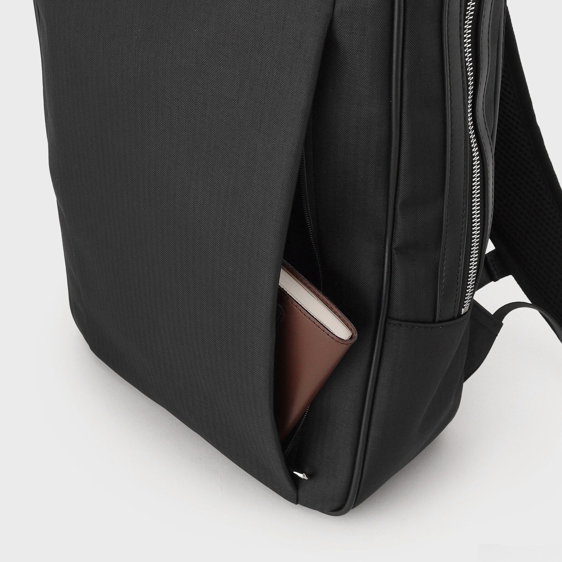 TAKEO KIKUCHI「【ONOFF兼用/13インチPC対応】スリム ヘリンボン リュック」|リュック|