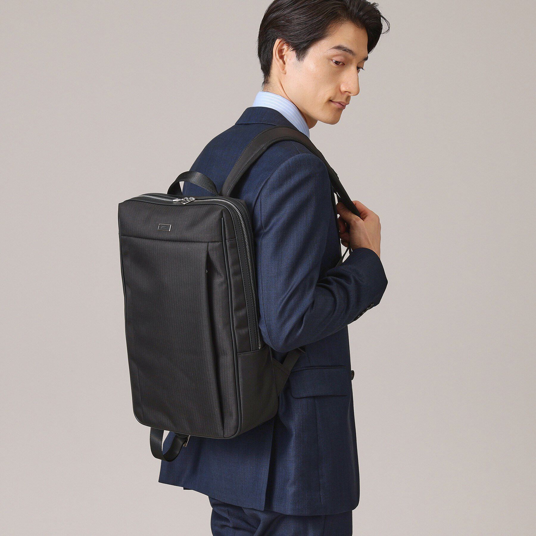 TAKEO KIKUCHI「【ONOFF兼用/13インチPC対応】スリム ヘリンボン リュック」|リュック|