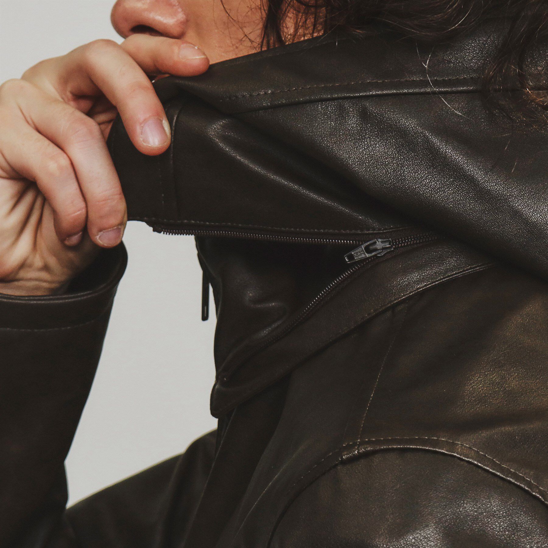 tk.TAKEO KIKUCHI「フードライダースジャケット」|ブルゾン・スタジャン|