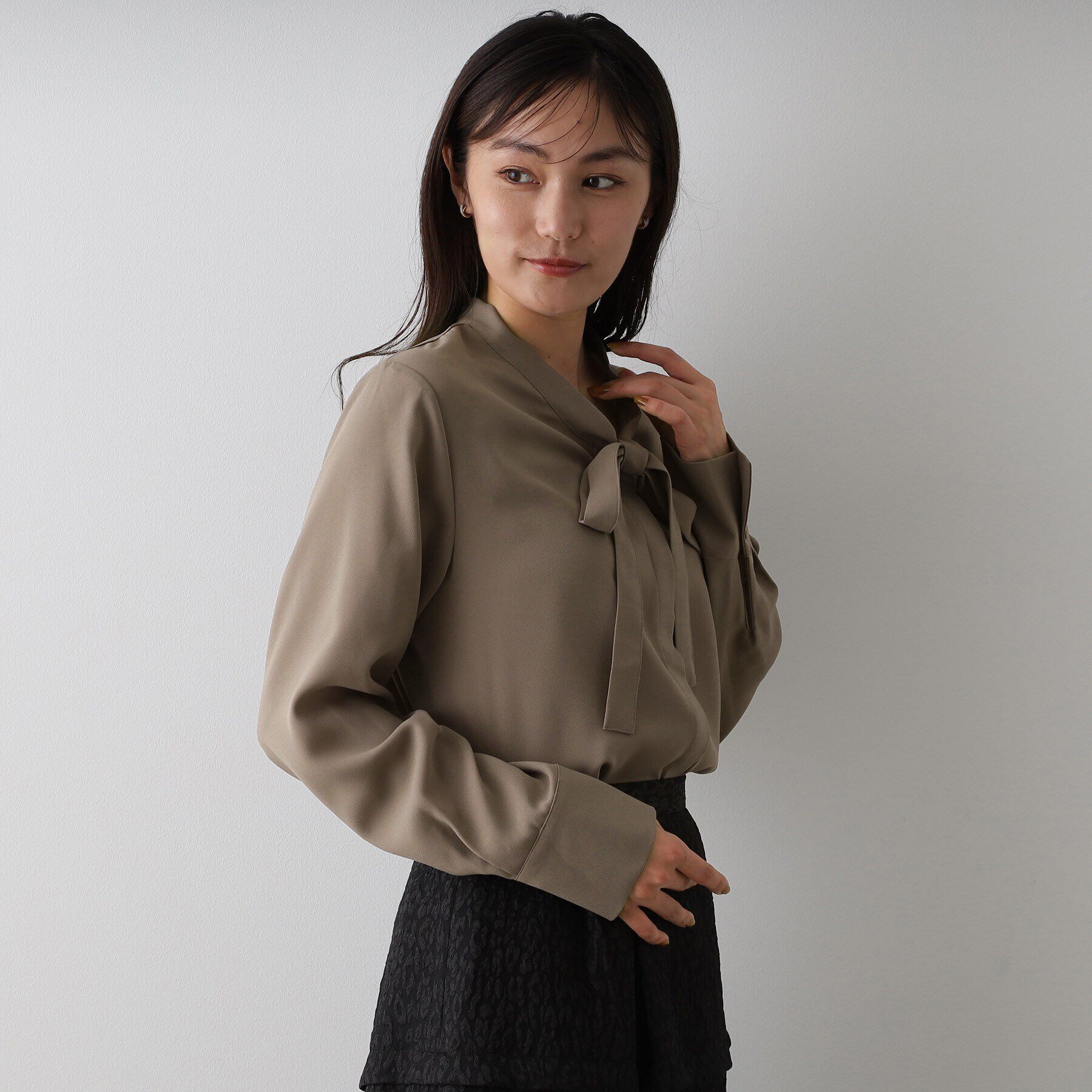 OPAQUE.CLIP「《美人百花掲載》ボウタイジョーゼットブラウス【洗濯機洗い可】」|シャツ・ブラウス|