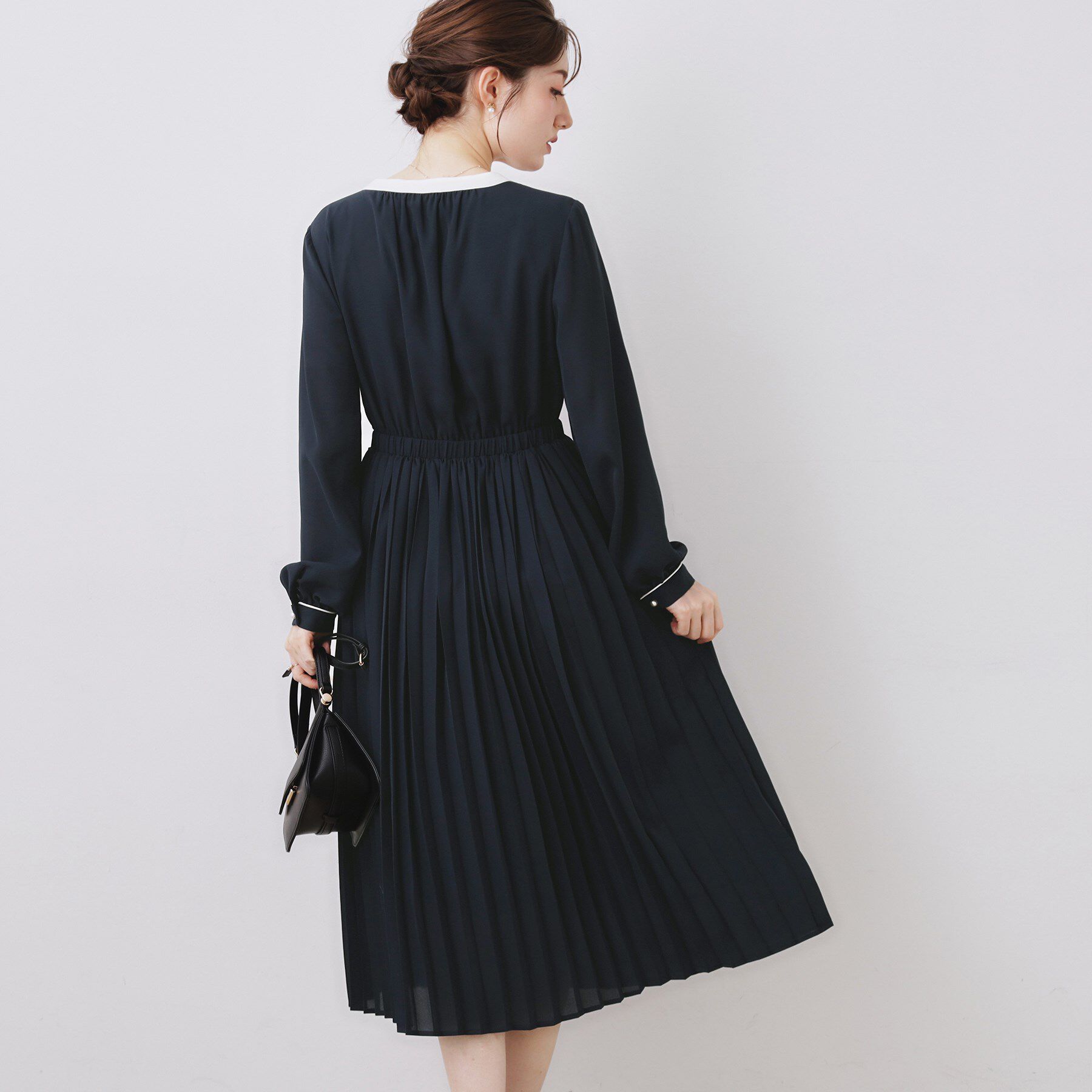 Couture broach「【ハレの日・通勤】配色シフォンプリーツ ワンピース」|ワンピース|