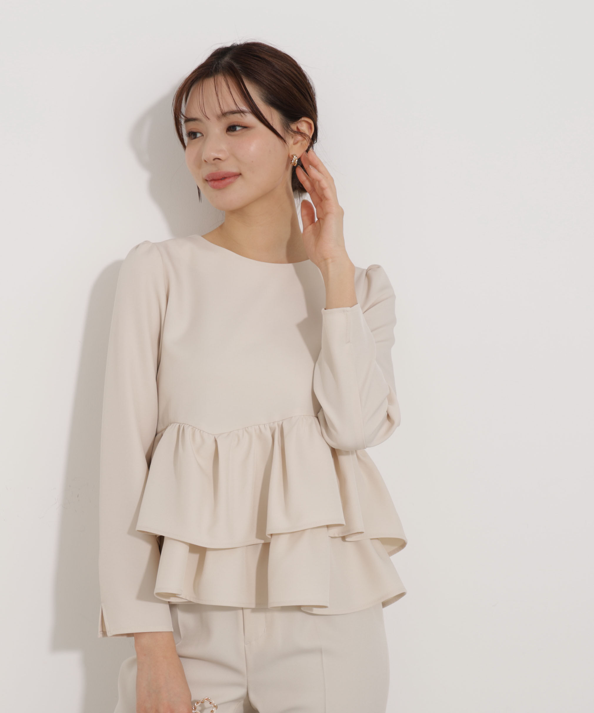 PROPORTION BODY DRESSING「ランダムヘムペプラムブラウス」|シャツ・ブラウス|エクリュ1