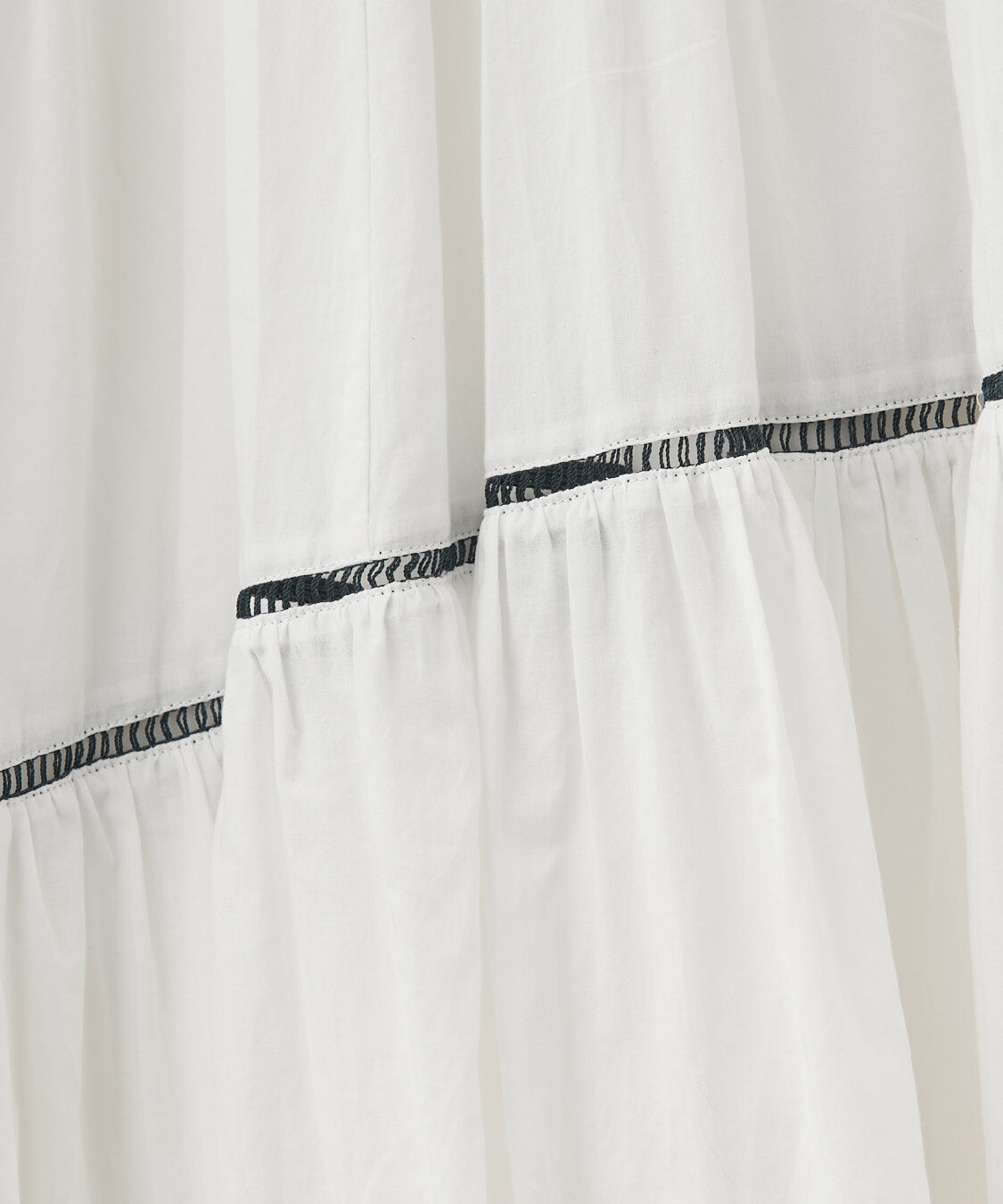 COCO DEAL「エンブロイダリーフリルティアードワンピース」|ワンピース|