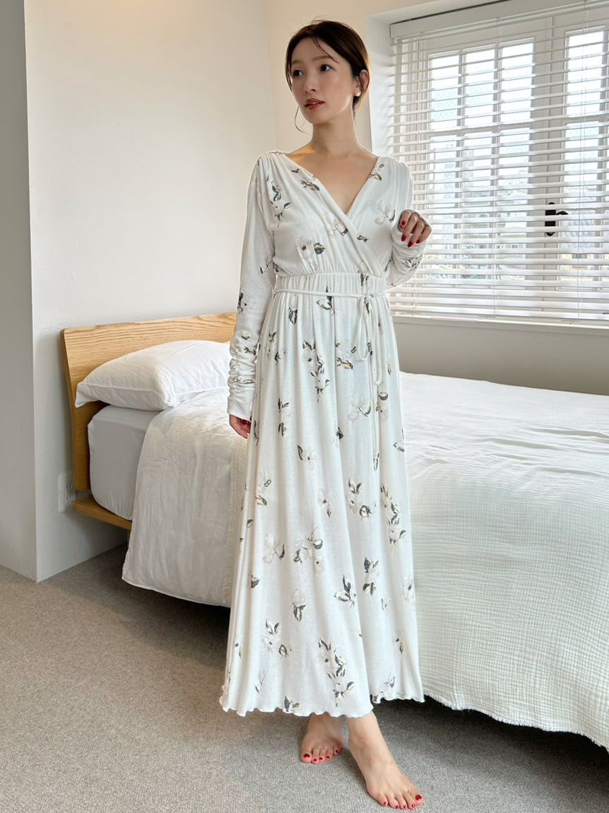 SNIDEL HOME「プリントカシュクールワンピース」|ルームウェア|