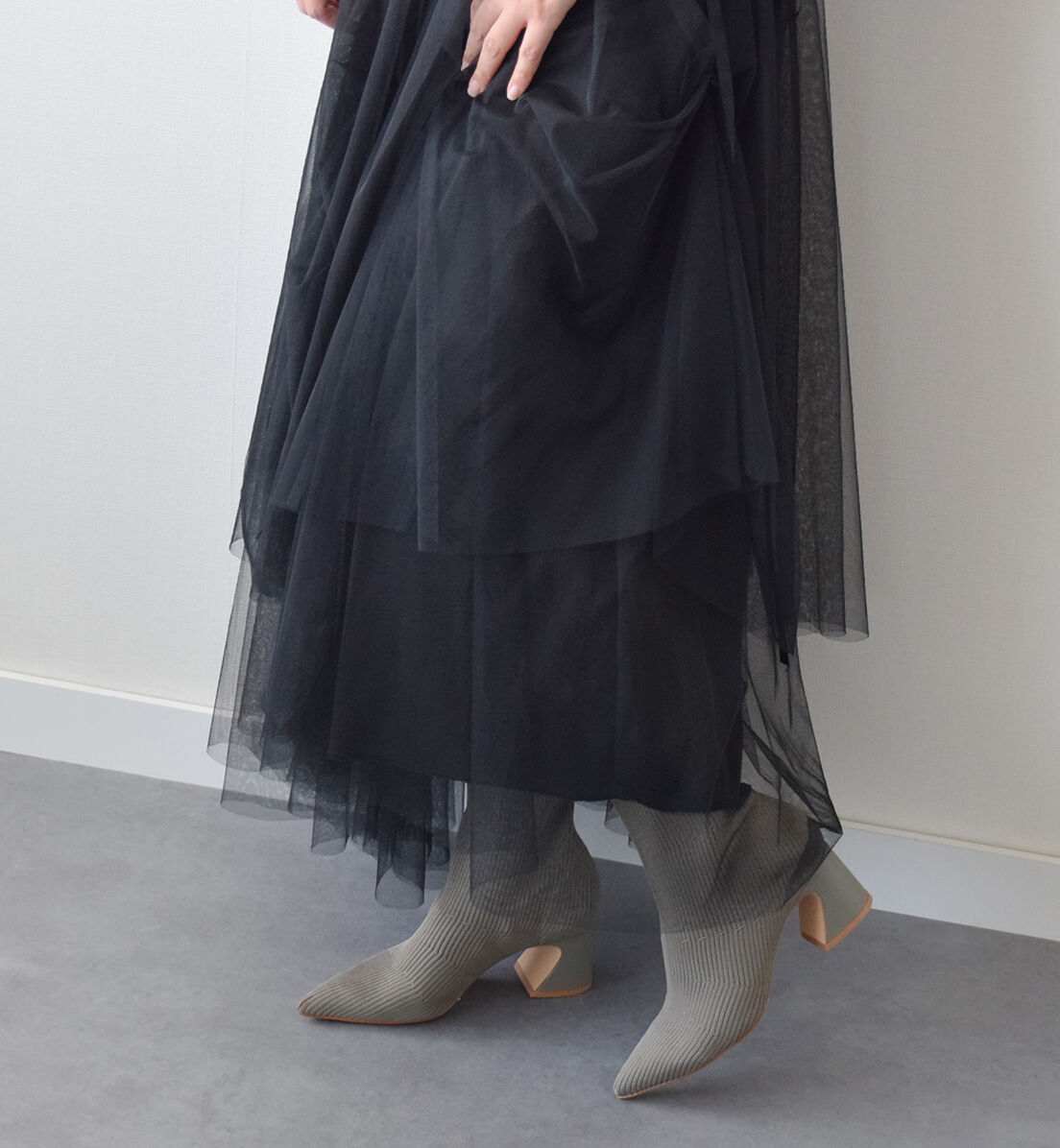 IMPORT SELECT「【CARRANO】デザインヒールニットショートブーツ」|ショートブーツ|