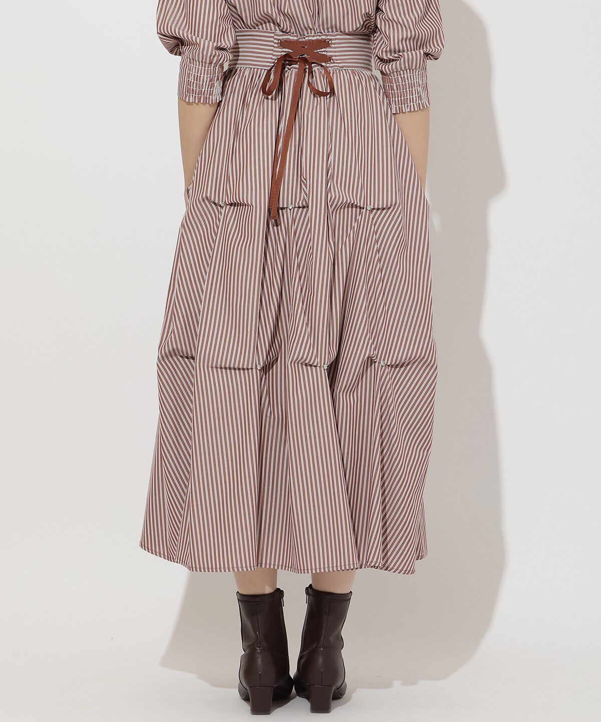 アンドクチュール「ストライプビジューティアードスカート」|フレア|