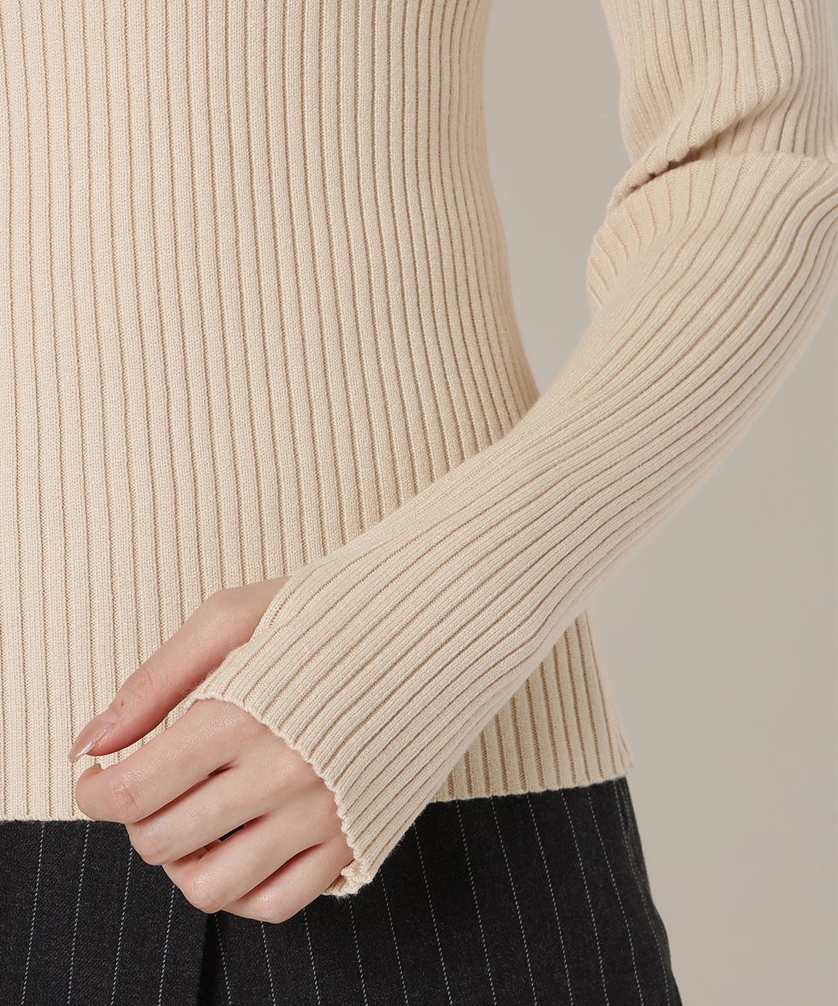 REDYAZEL「フィンガーホールタートルネックニット」|ニット・セーター|