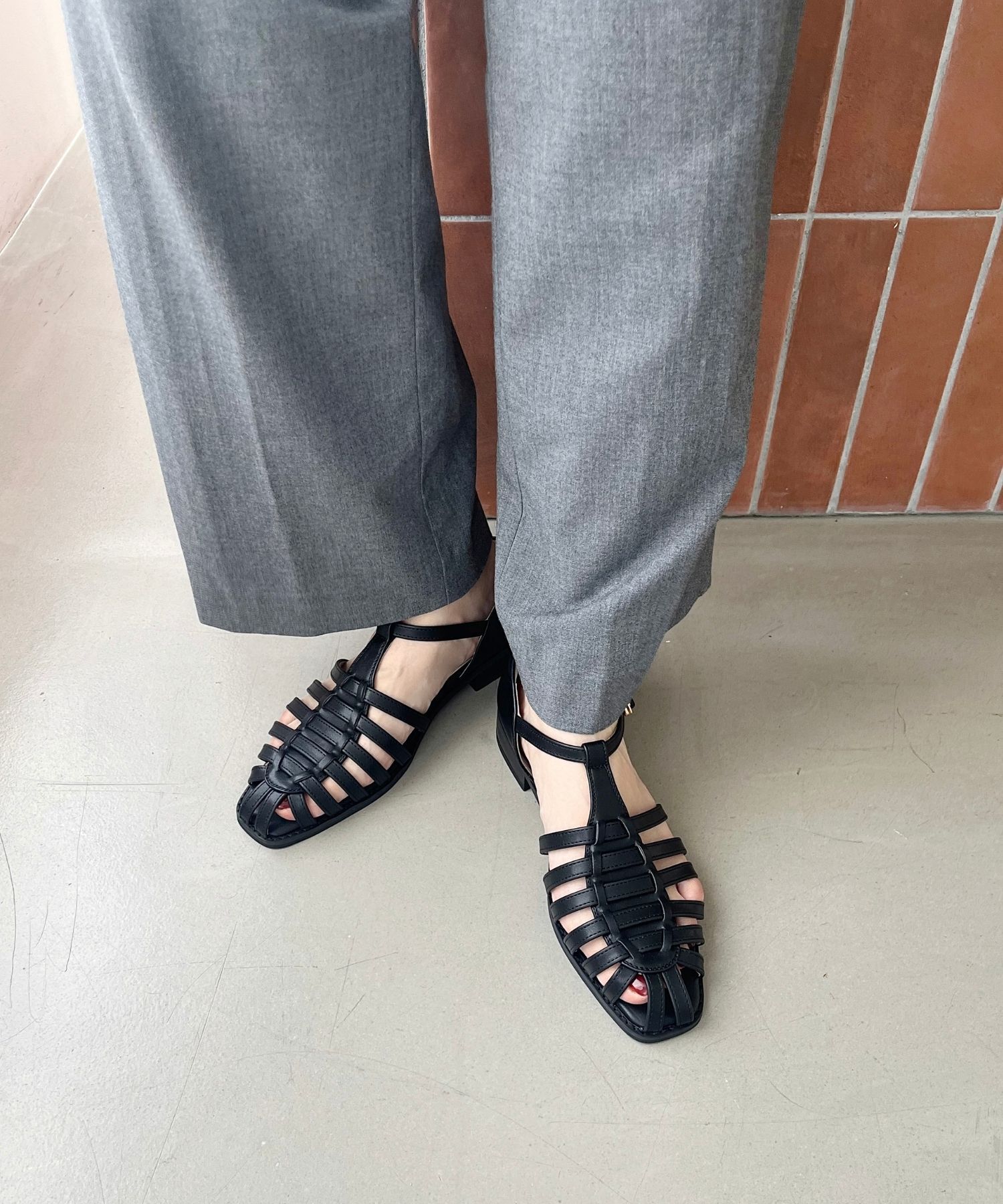 WA Oriental TRaffic「【トレンド】●2025春夏新作●ナローストラップグルカシューズ/52114 グルカサンダル フラット 人気」|サンダル|